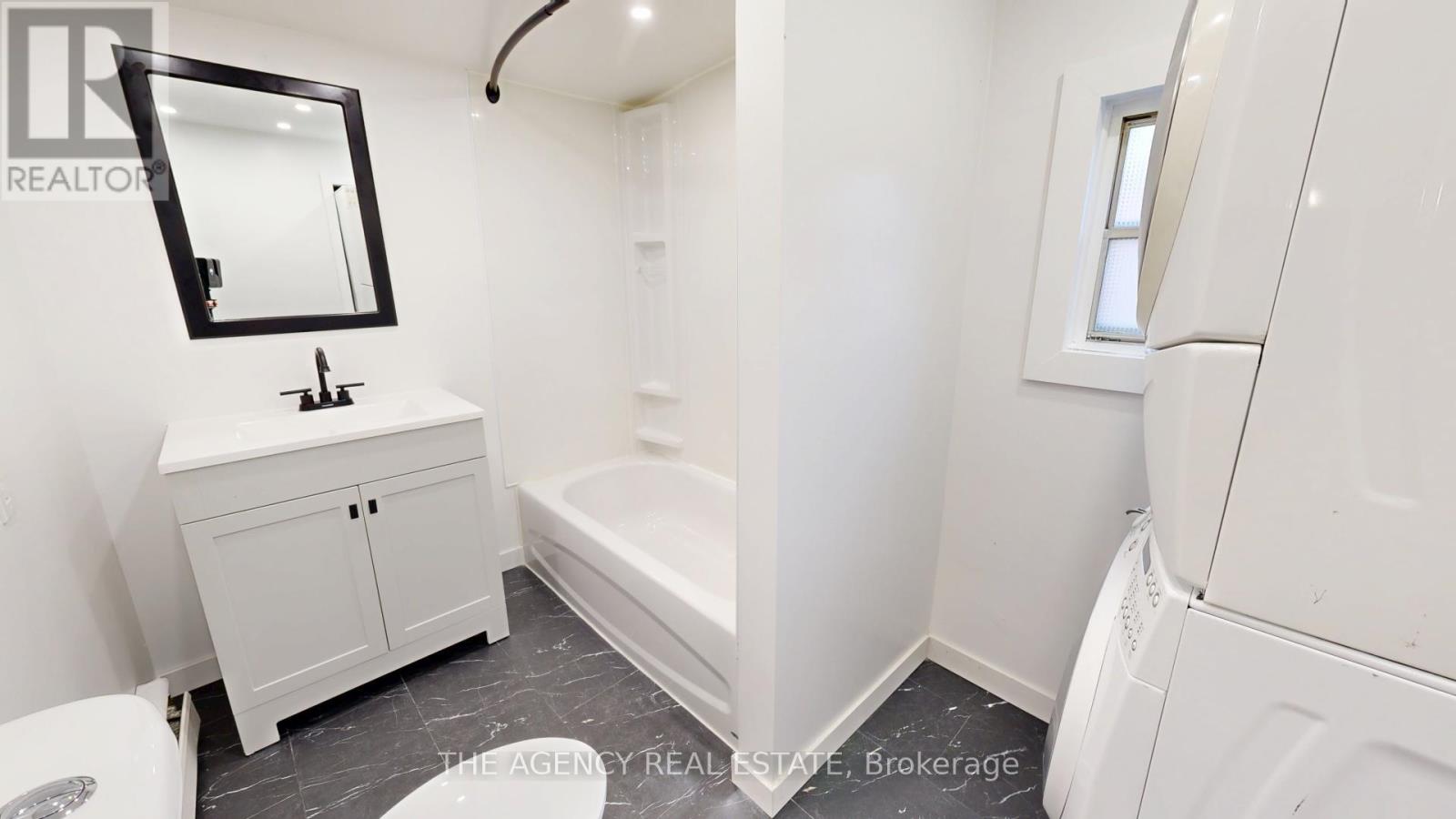 Photo 21 of 45 for 173 Chelsea Avenue N