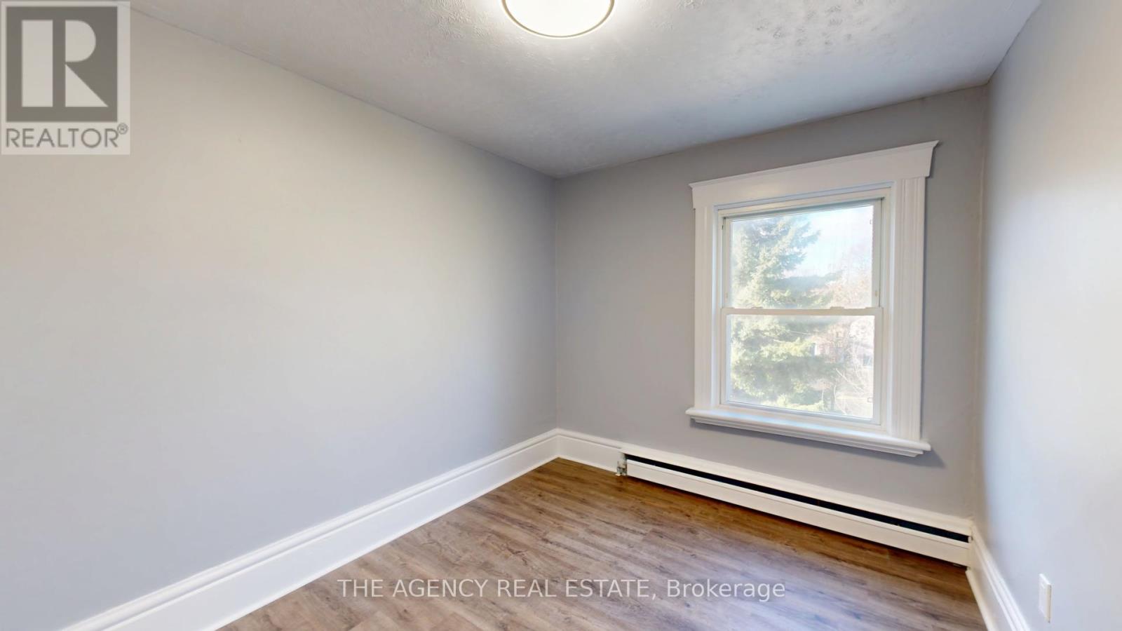 Photo 29 of 45 for 173 Chelsea Avenue N
