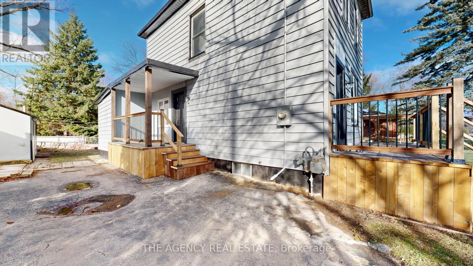 Photo 38 of 45 for 173 Chelsea Avenue N