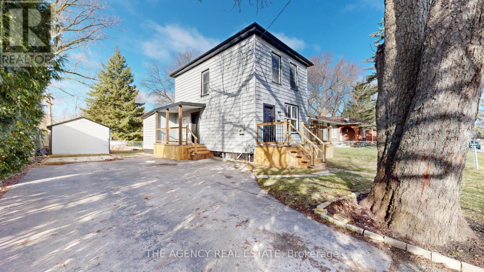 Photo 39 of 45 for 173 Chelsea Avenue N