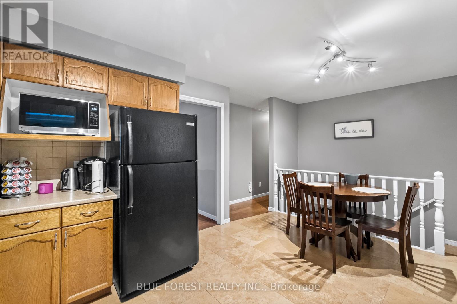 98 Saddy Avenue, London East, Ontario  N5V 4E4 - Photo 11 - X12095941