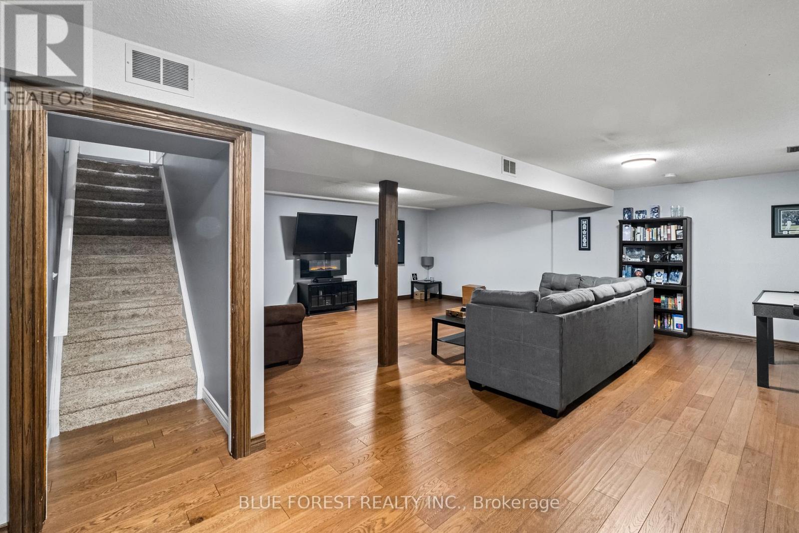 98 Saddy Avenue, London East, Ontario  N5V 4E4 - Photo 19 - X12095941