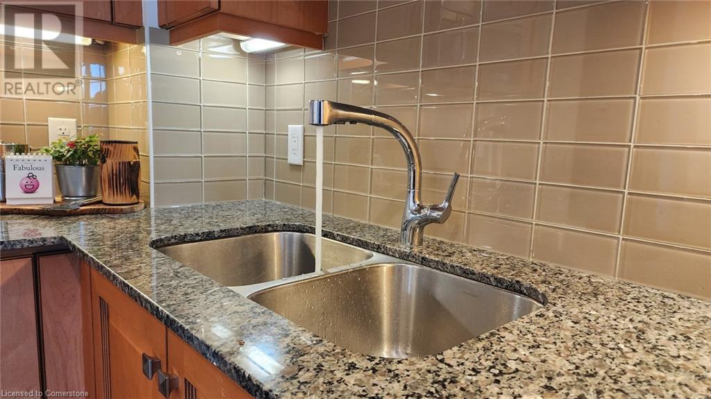 11 Bronte Road Unit# 406, Oakville, Ontario  L6L 0E1 - Photo 18 - 40693013