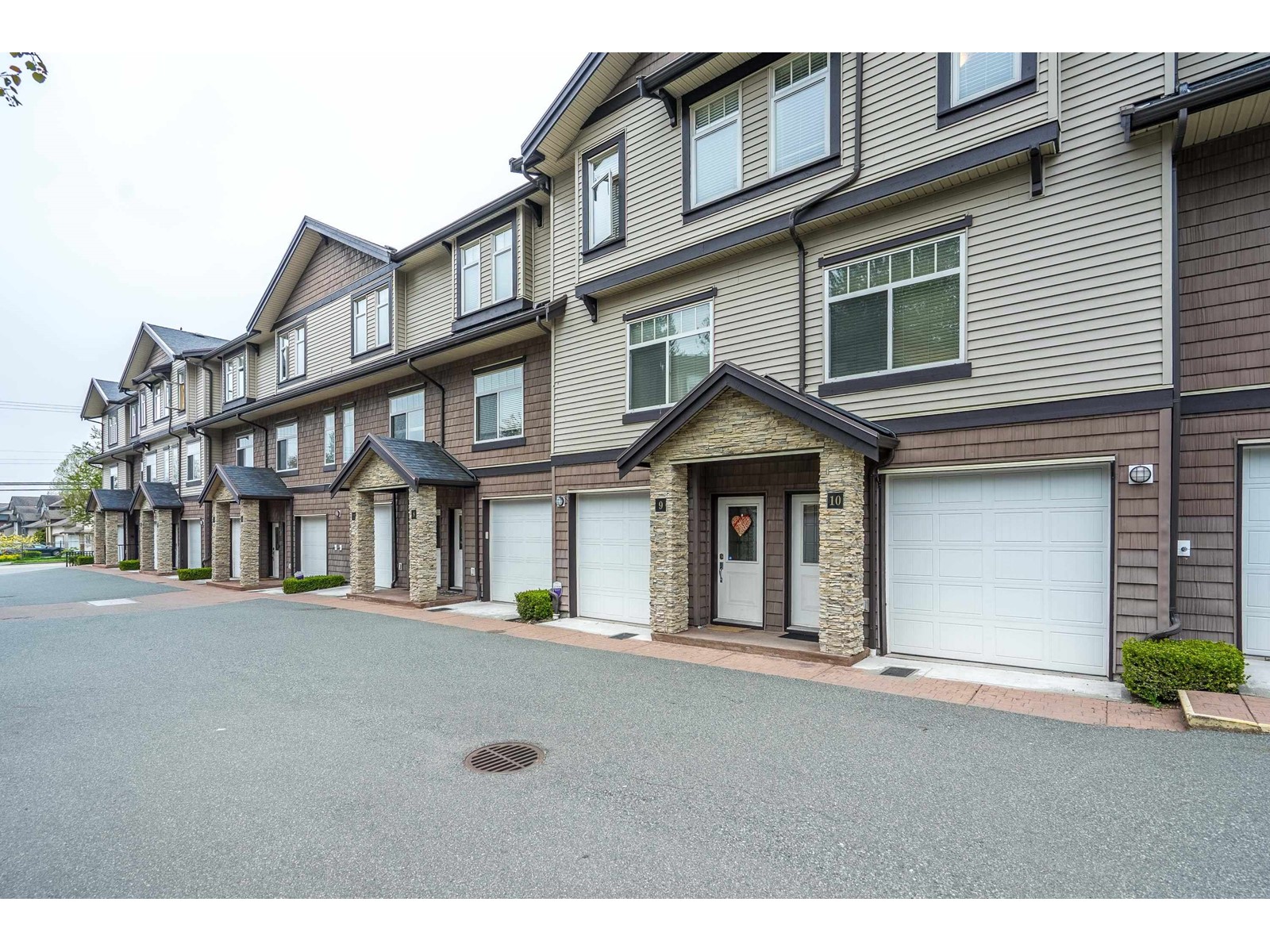 Property at 10 2950 LEFEUVRE ROAD image 2