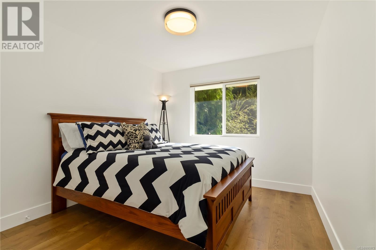 Property at 8574 Kingcome Cres image 5