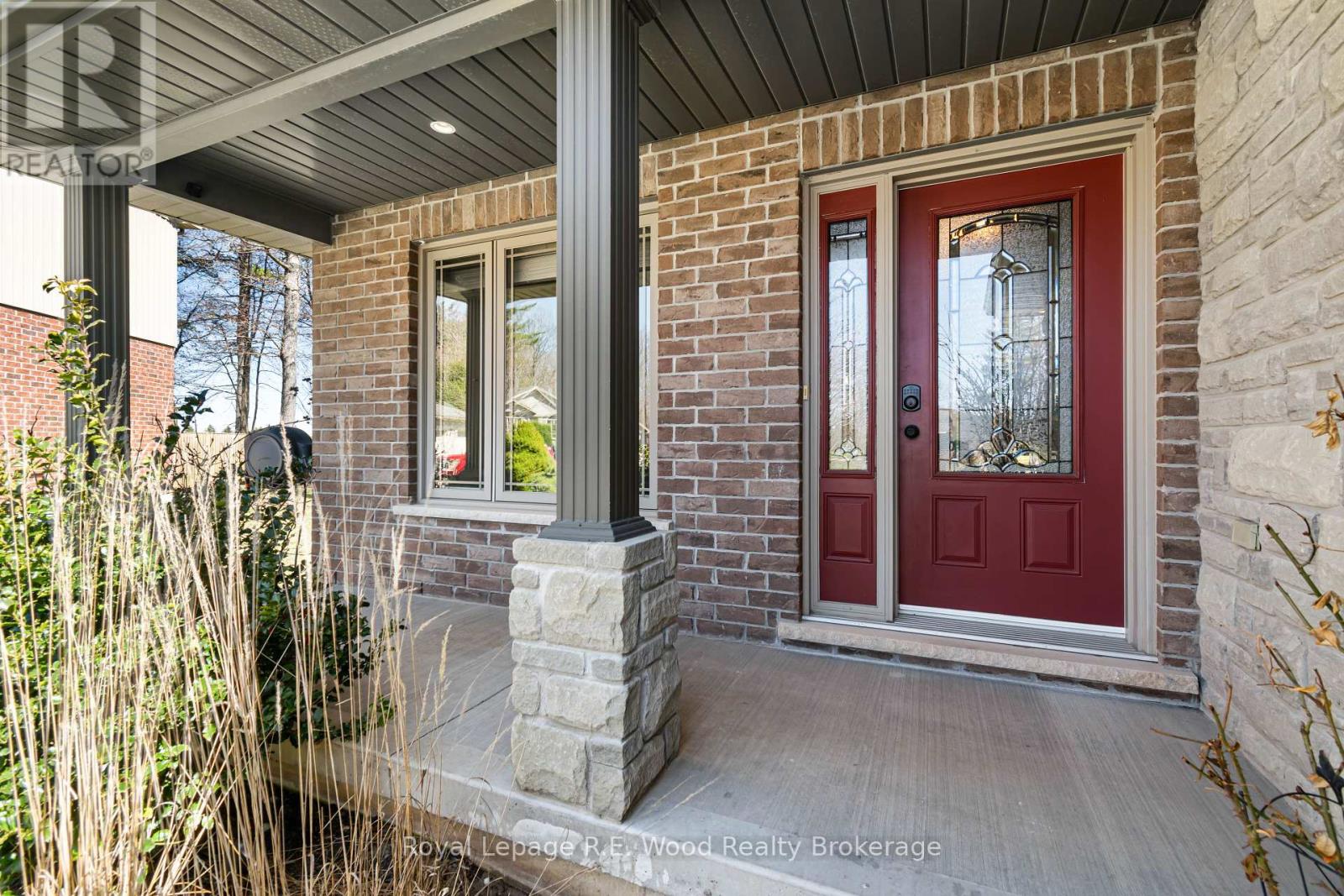 Property at 56 WINTERGREEN CRESCENT image 3