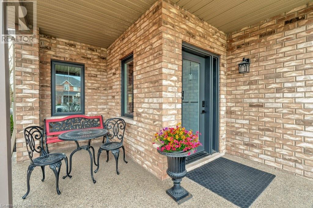 Property at 52 COMMANDO Court image 2