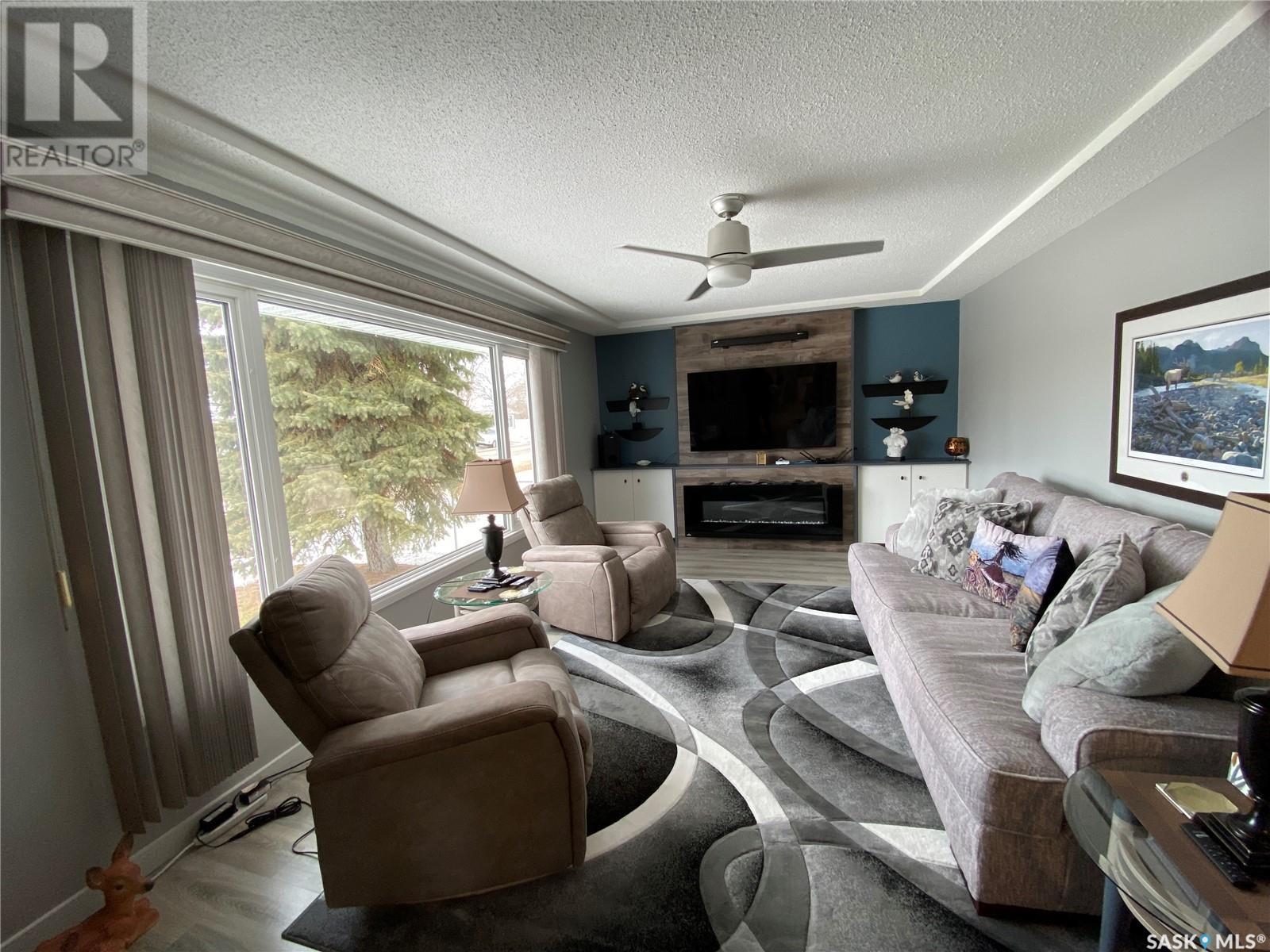 112 7th Avenue W, Melville, Saskatchewan  S0A 2P0 - Photo 5 - SK997103
