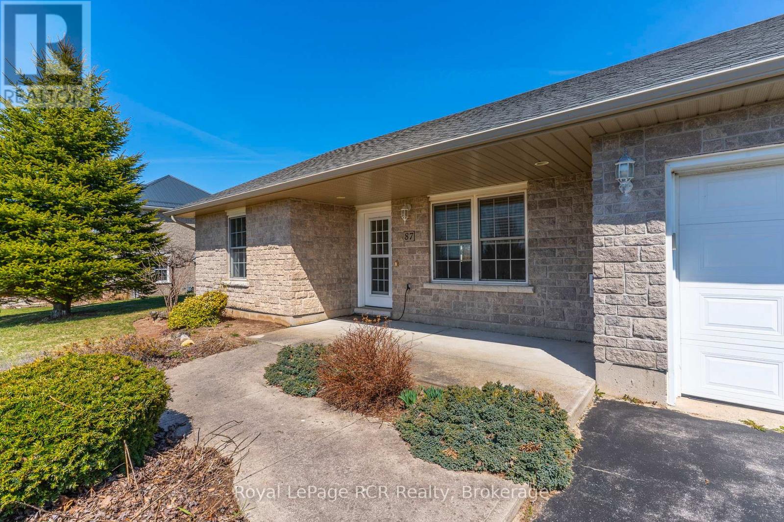 87 Heather Lynn Boulevard, Arran-Elderslie, Ontario  N0H 2N0 - Photo 2 - X12095768