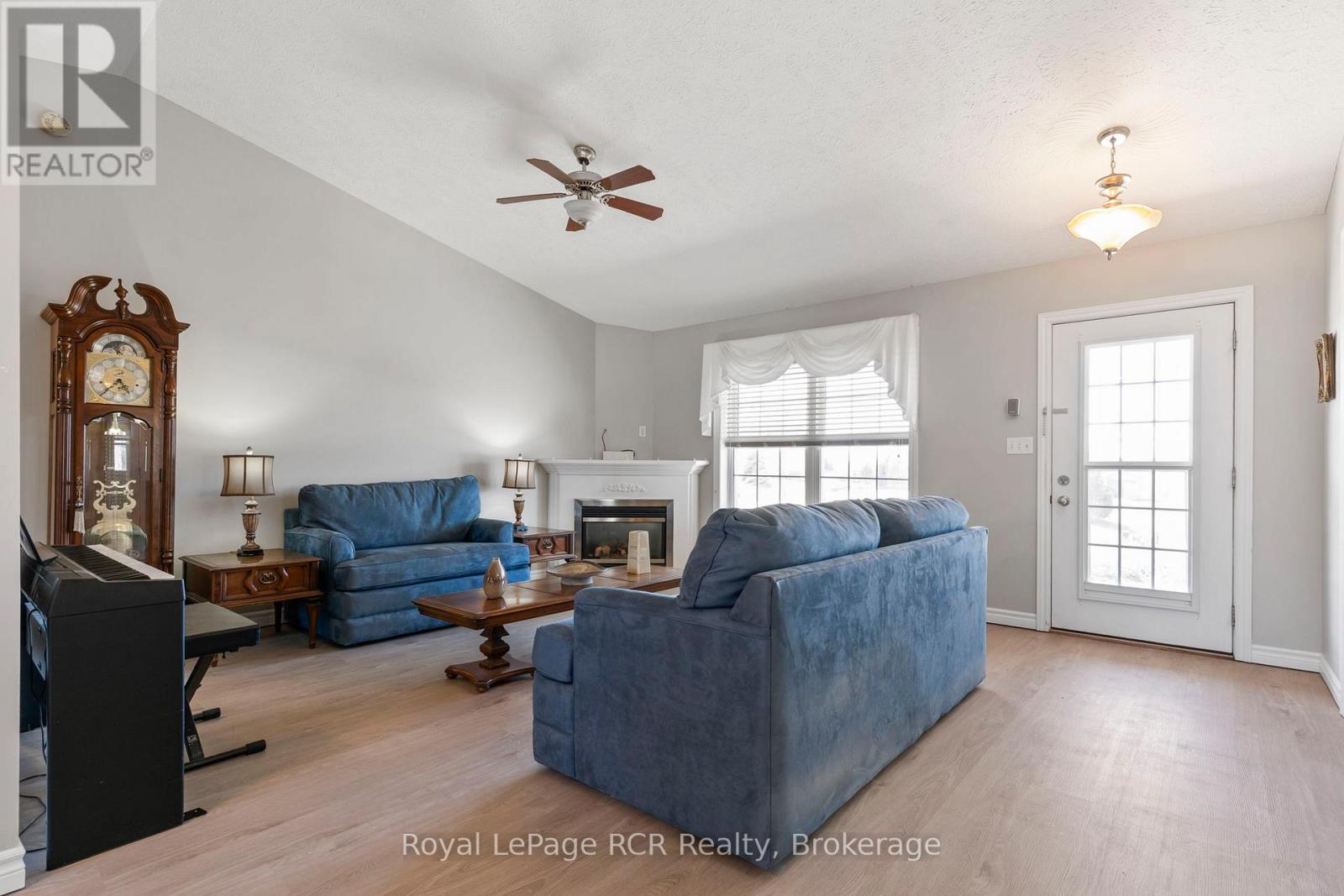 87 Heather Lynn Boulevard, Arran-Elderslie, Ontario  N0H 2N0 - Photo 4 - X12095768