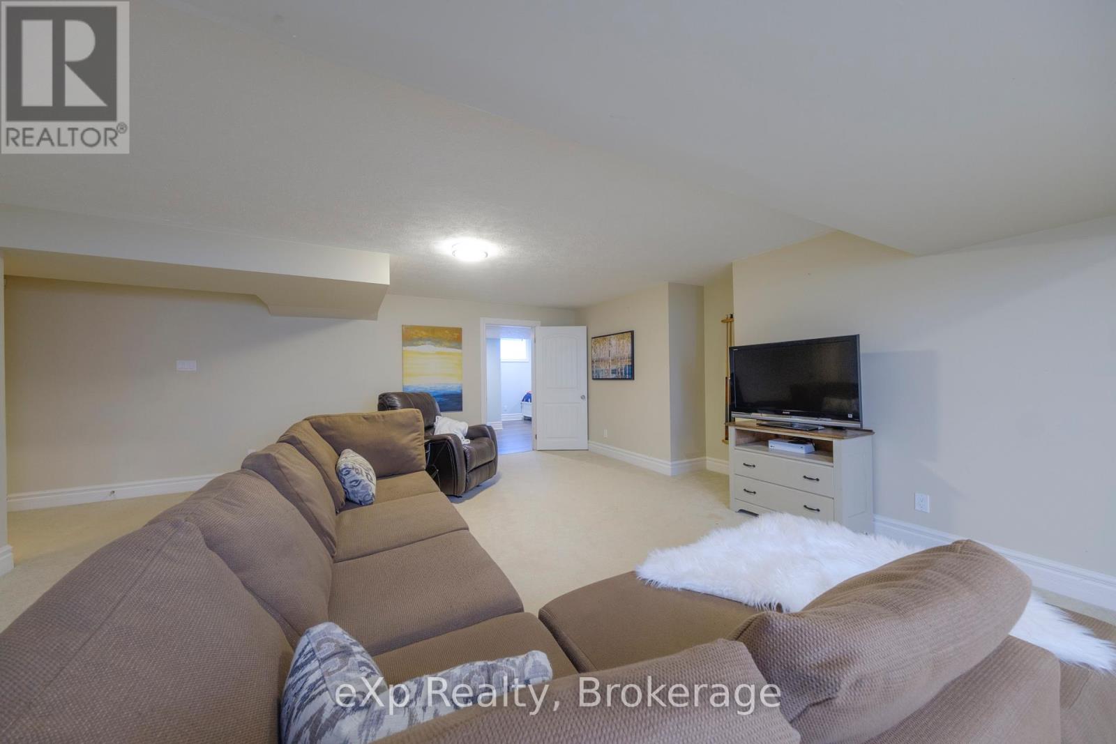 477 Creekwood Drive W, Saugeen Shores, Ontario  N0H 2L0 - Photo 22 - X12095925