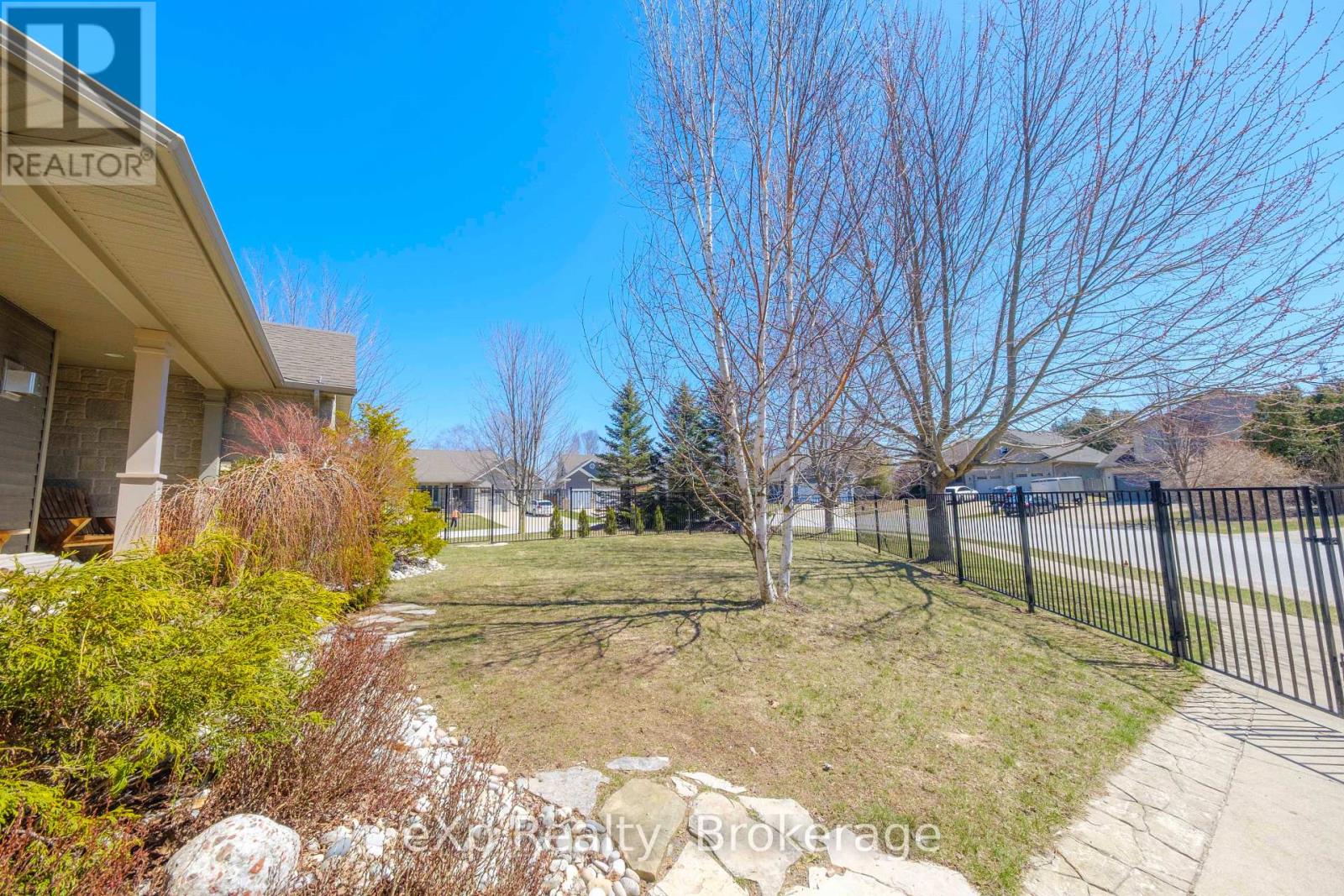 477 Creekwood Drive W, Saugeen Shores, Ontario  N0H 2L0 - Photo 33 - X12095925