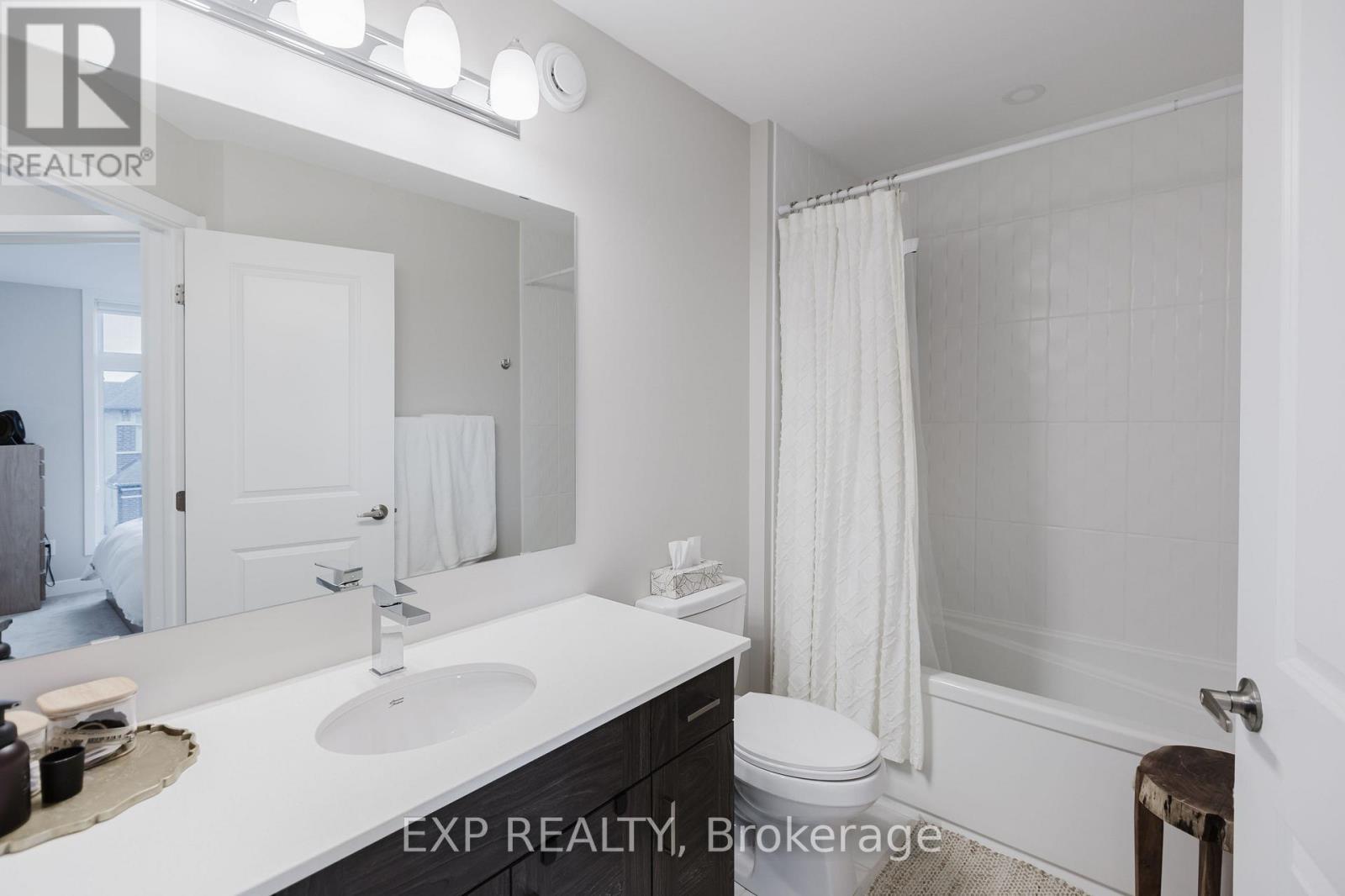 726 Twist Way, Ottawa, Ontario  K2V 0M8 - Photo 27 - X12095882