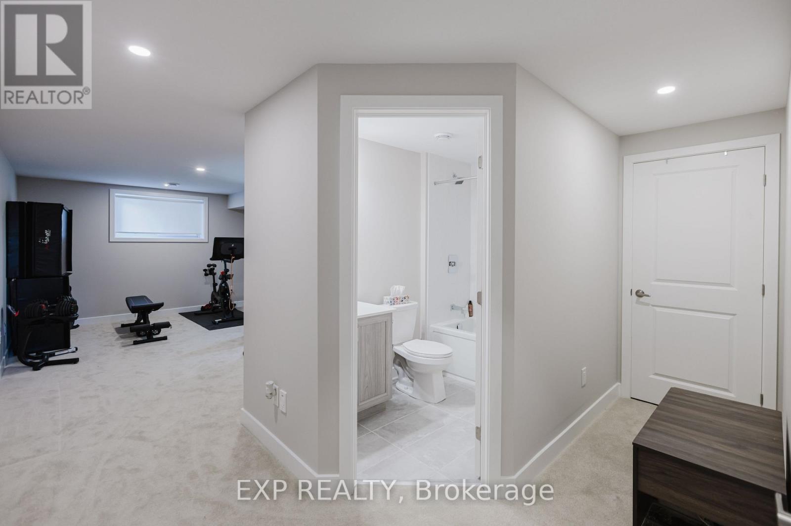 726 Twist Way, Ottawa, Ontario  K2V 0M8 - Photo 29 - X12095882