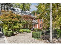 8 BINSCARTH ROAD, Toronto, Ontario