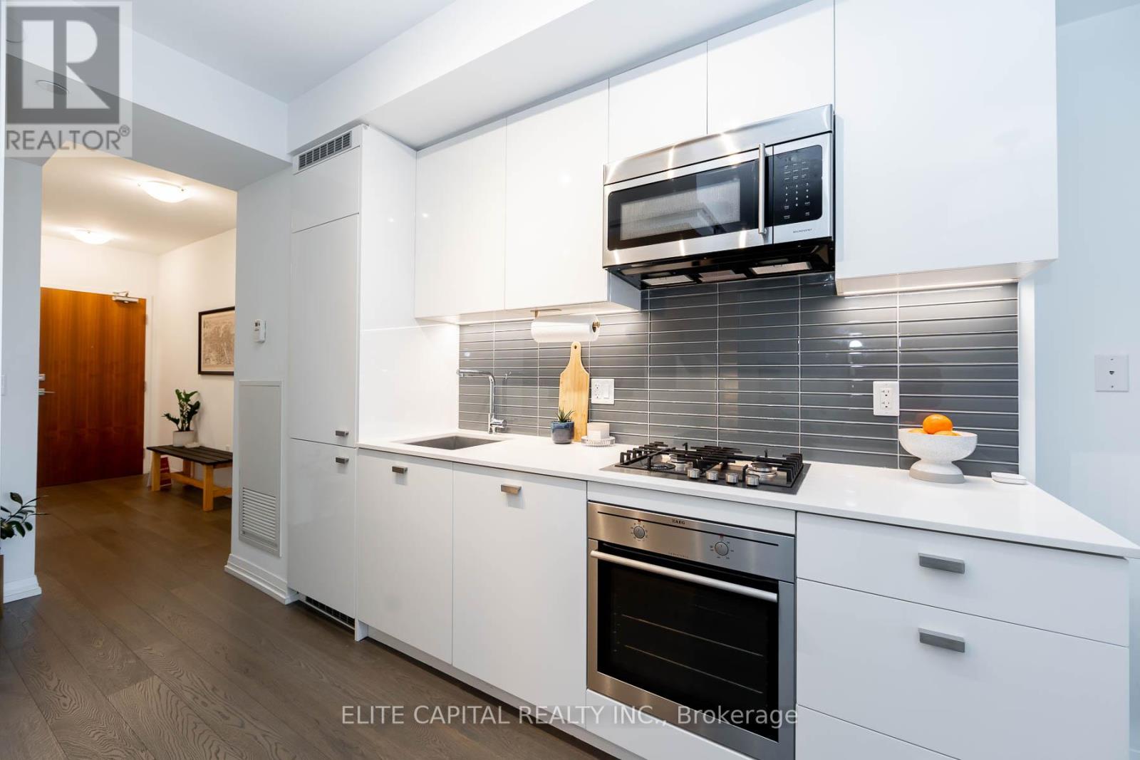 417 - 835 St Clair Avenue W, Toronto, Ontario  M6C 0A8 - Photo 5 - C12095907