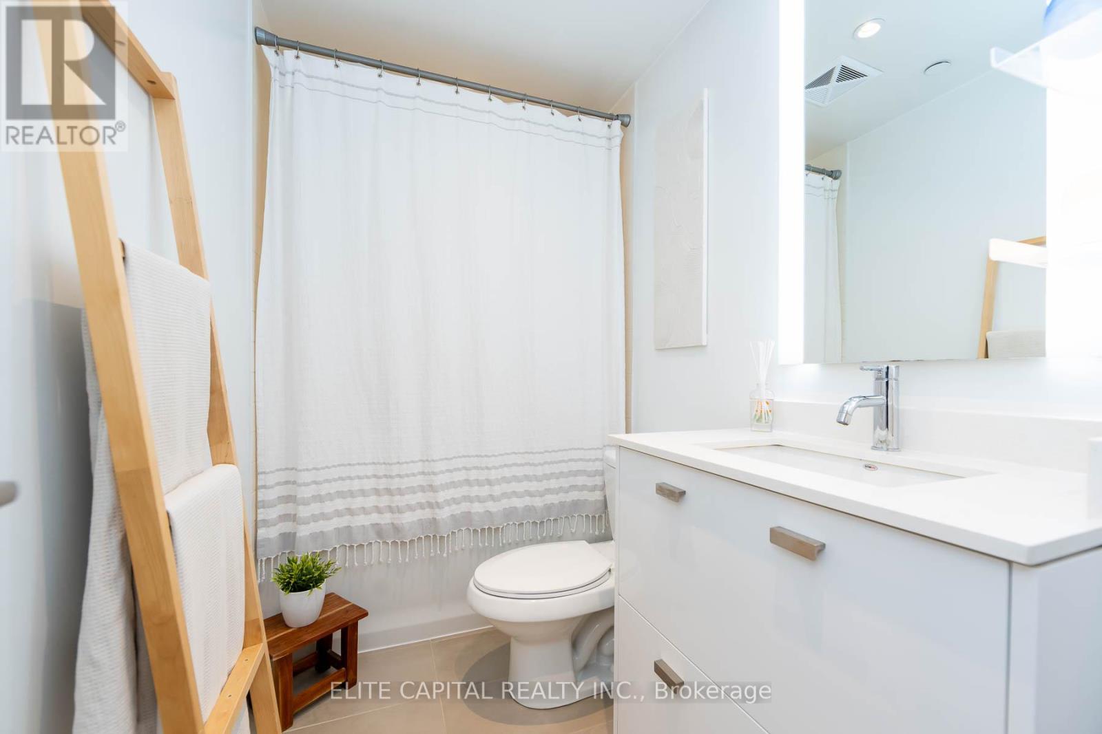 417 - 835 St Clair Avenue W, Toronto, Ontario  M6C 0A8 - Photo 9 - C12095907