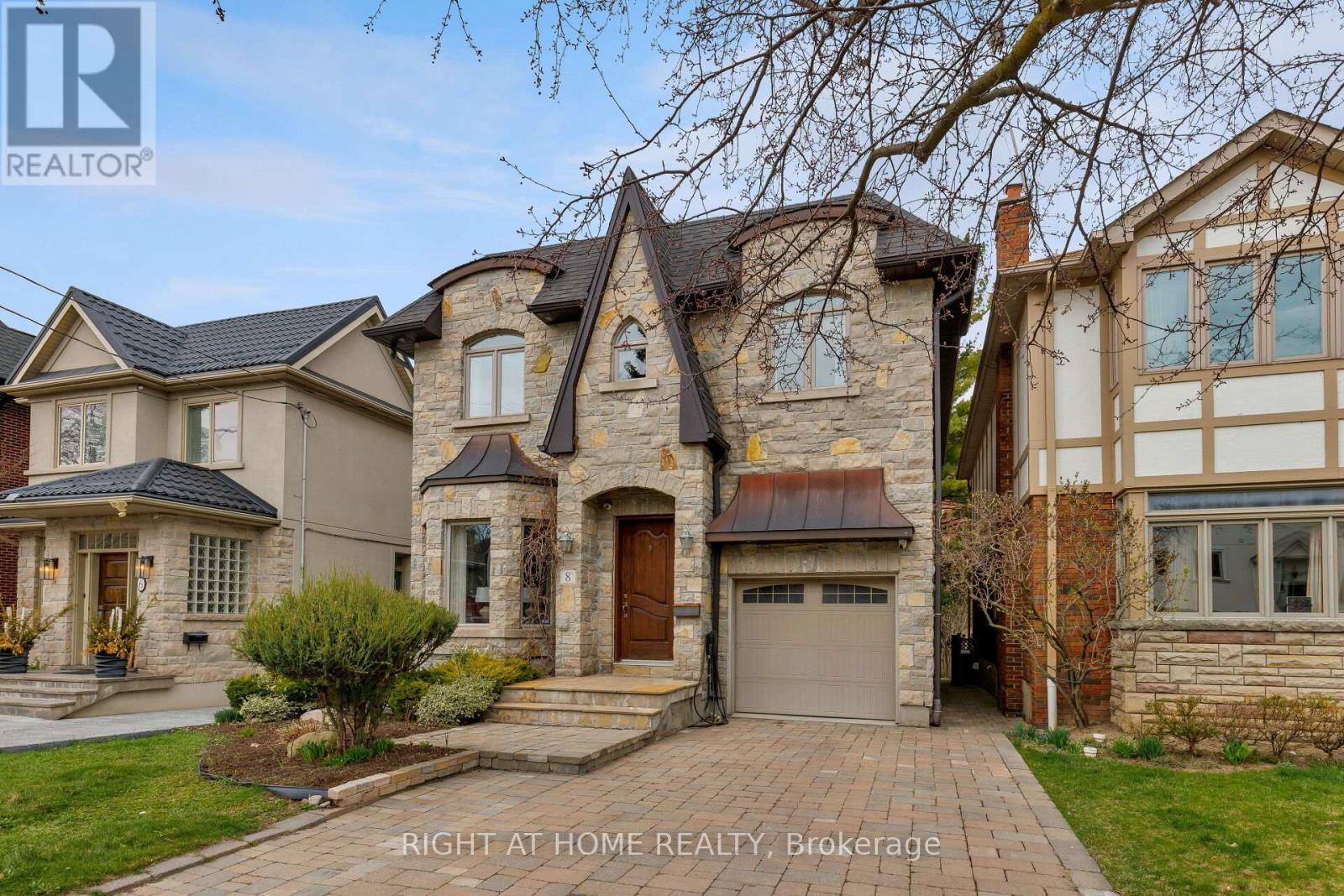 Property at 8 RUTHERGLEN ROAD image 1