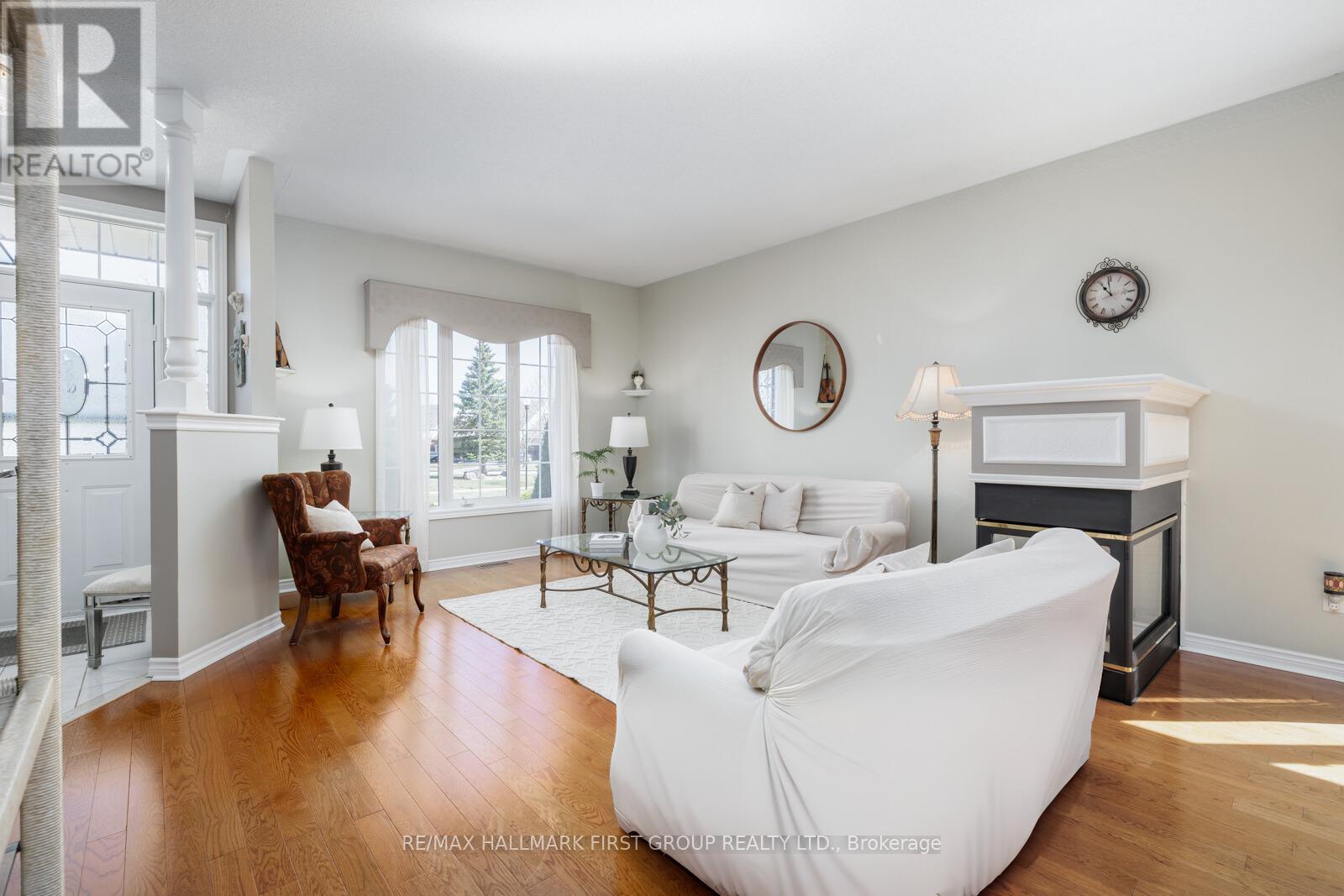 Property at 8 SOUTH GARDEN COURT image 5
