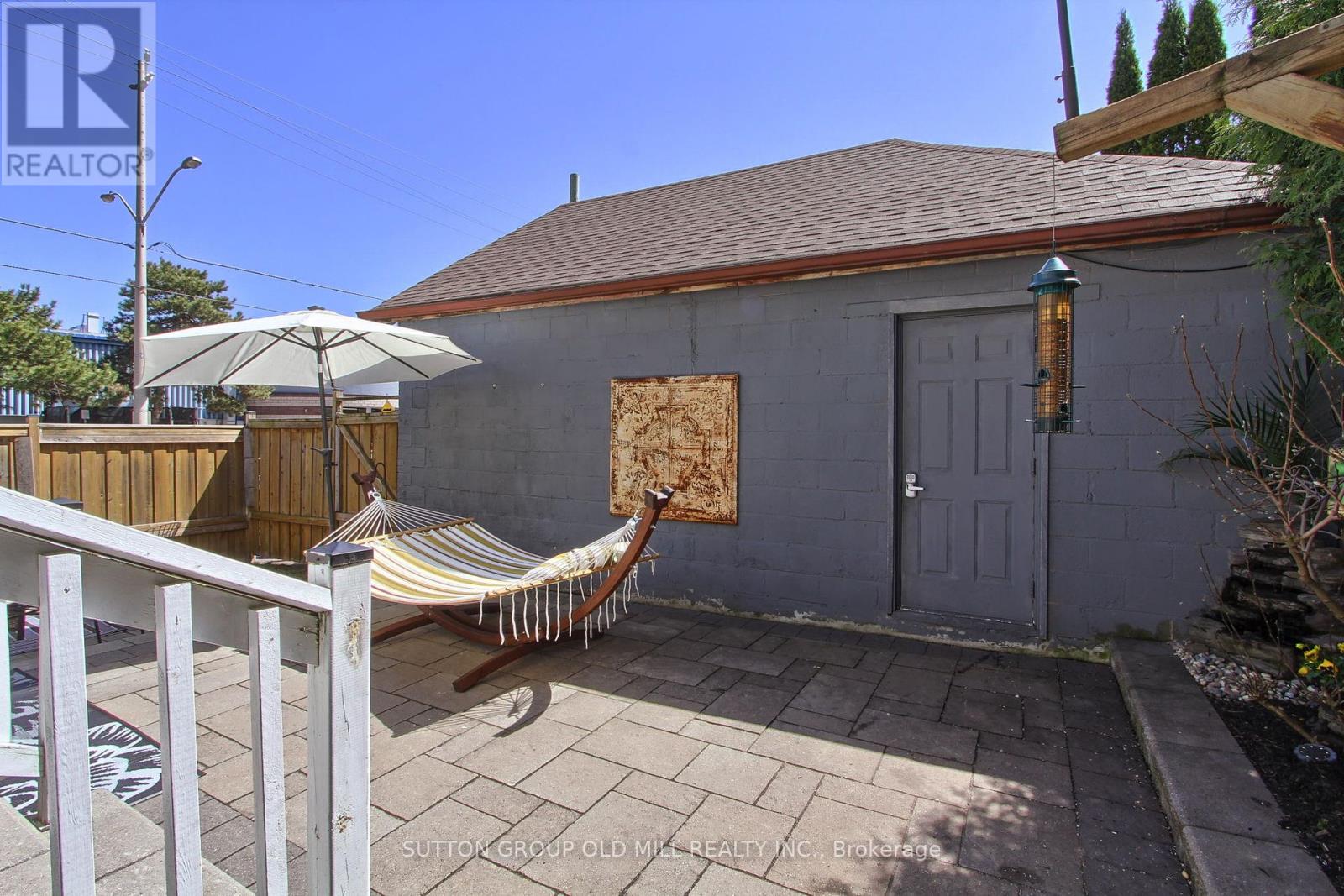 25 Savoy Avenue, Toronto, Ontario  M4C 2X4 - Photo 34 - E12095769