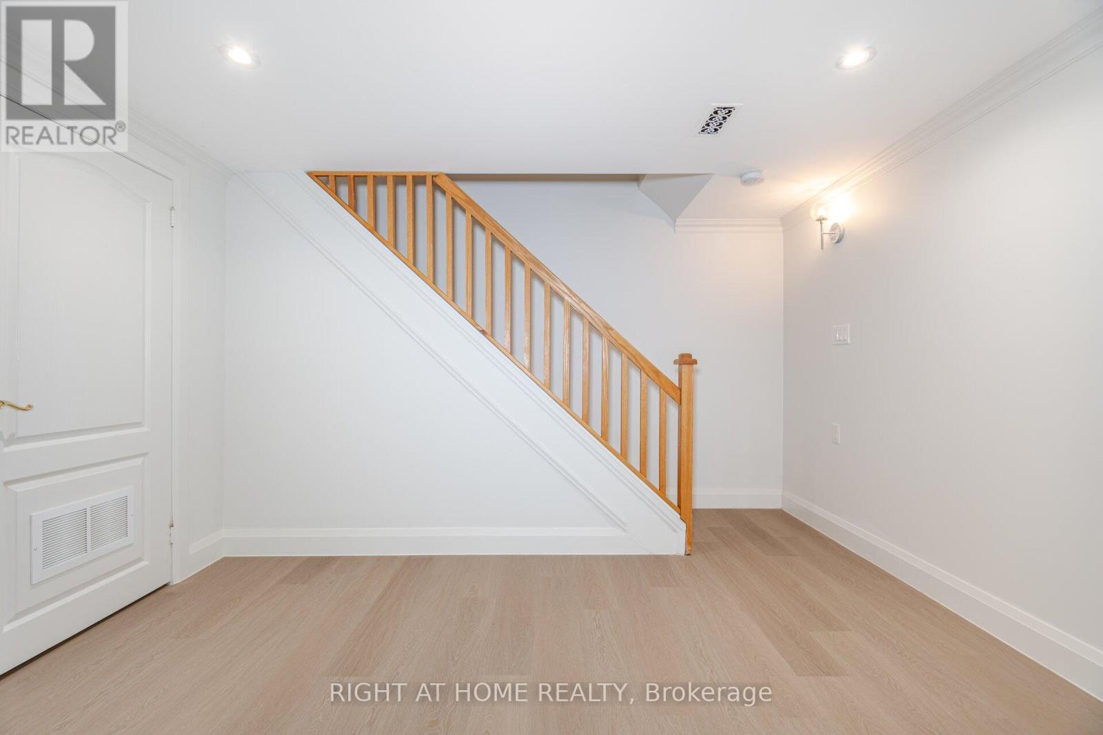 125 Woodward Avenue, Markham, Ontario  L3T 1G1 - Photo 27 - N12095787