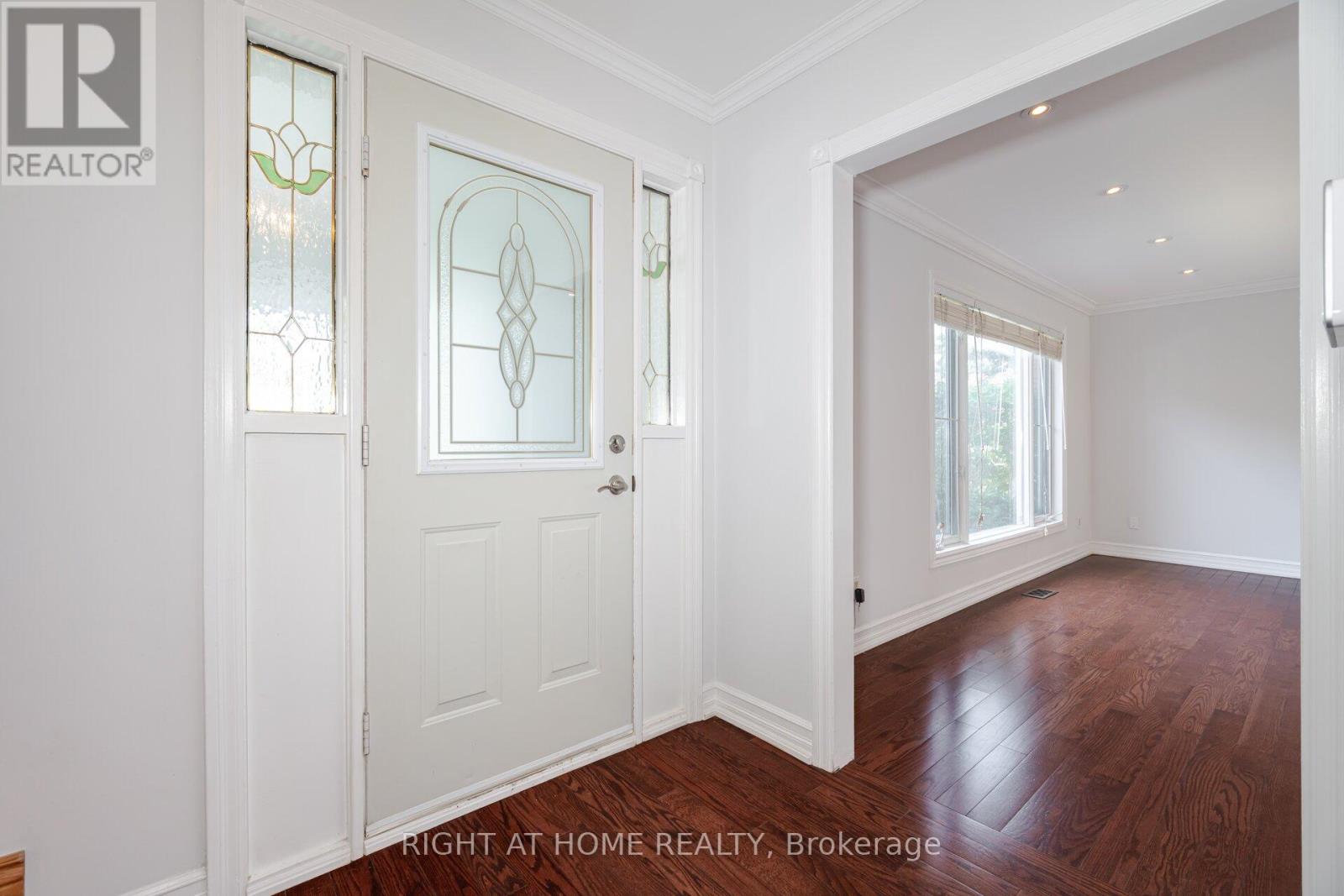 125 Woodward Avenue, Markham, Ontario  L3T 1G1 - Photo 5 - N12095787