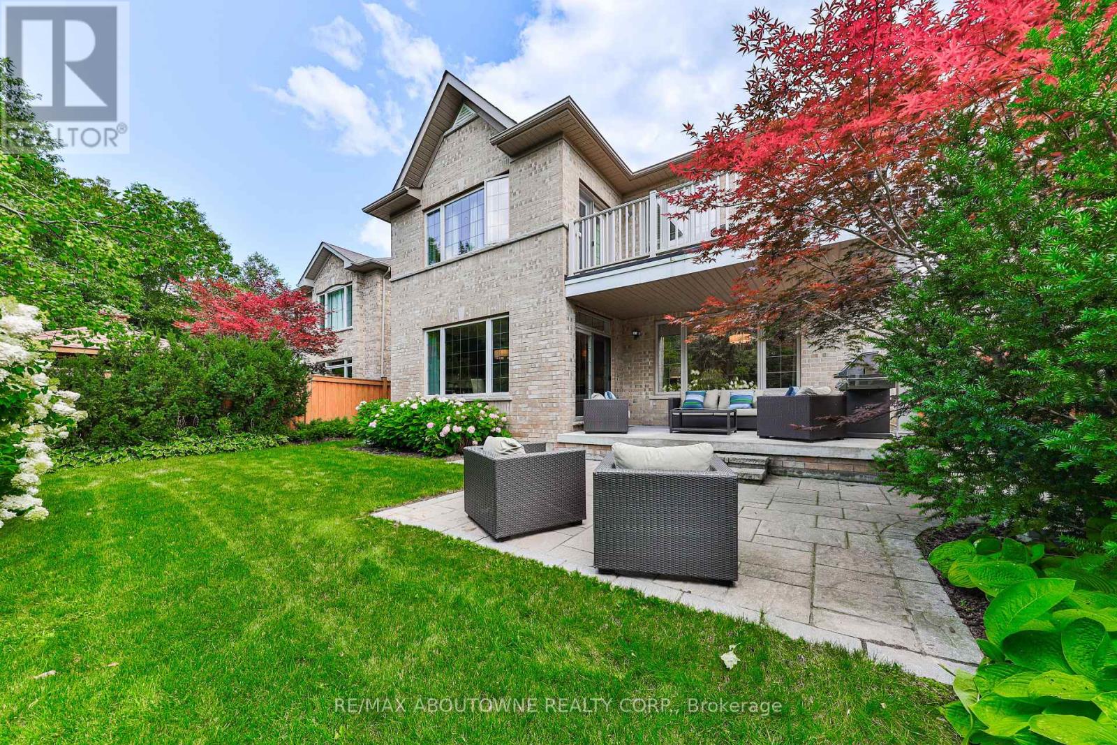 526 Hidden Trail, Oakville, Ontario  L6M 0N3 - Photo 32 - W12095940