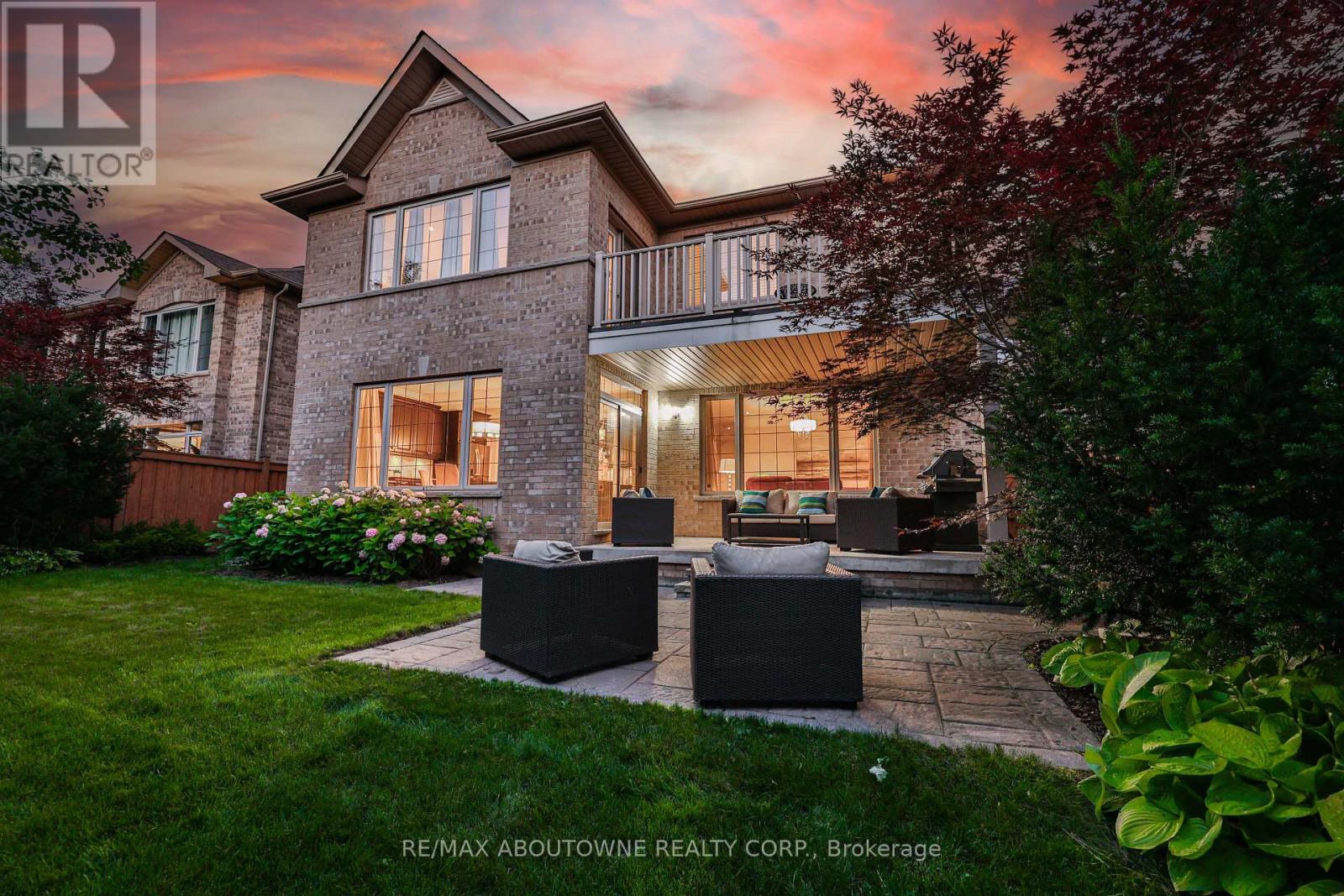 526 Hidden Trail, Oakville, Ontario  L6M 0N3 - Photo 33 - W12095940
