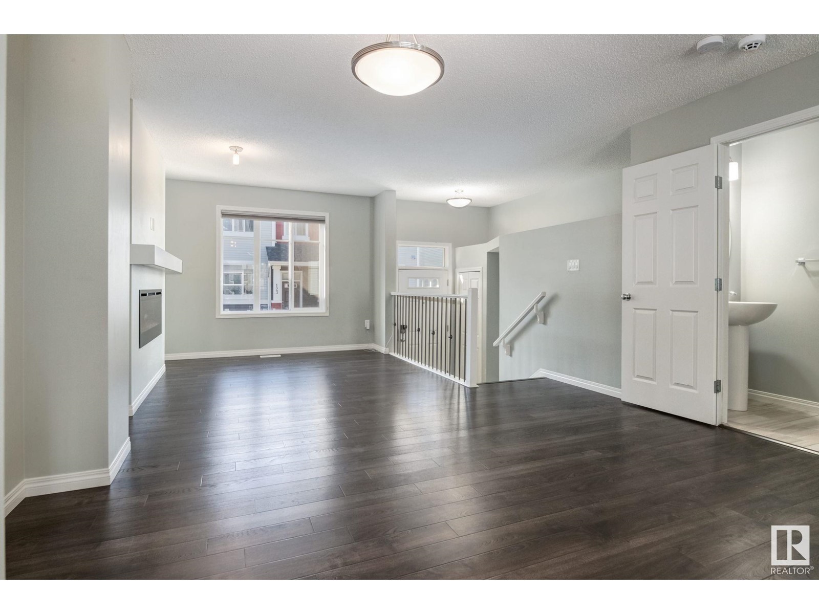 Property at #109 2905 141 ST SW image 3