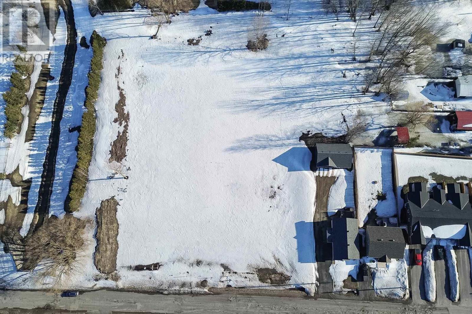 277 East Balfour St, Sault Ste. Marie, Ontario  P6C 1X8 - Photo 17 - SM250727
