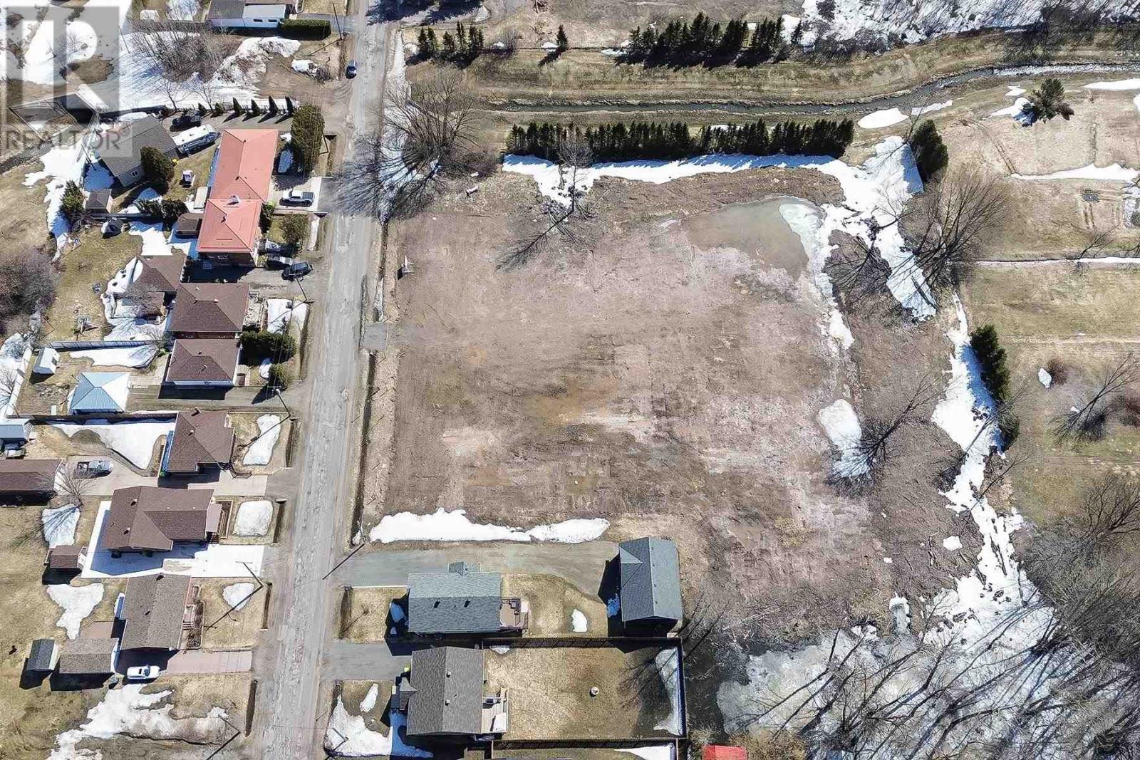 277 East Balfour St, Sault Ste. Marie, Ontario  P6C 1X8 - Photo 20 - SM250727