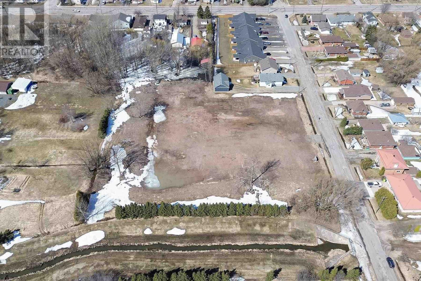 277 East Balfour St, Sault Ste. Marie, Ontario  P6C 1X8 - Photo 23 - SM250727