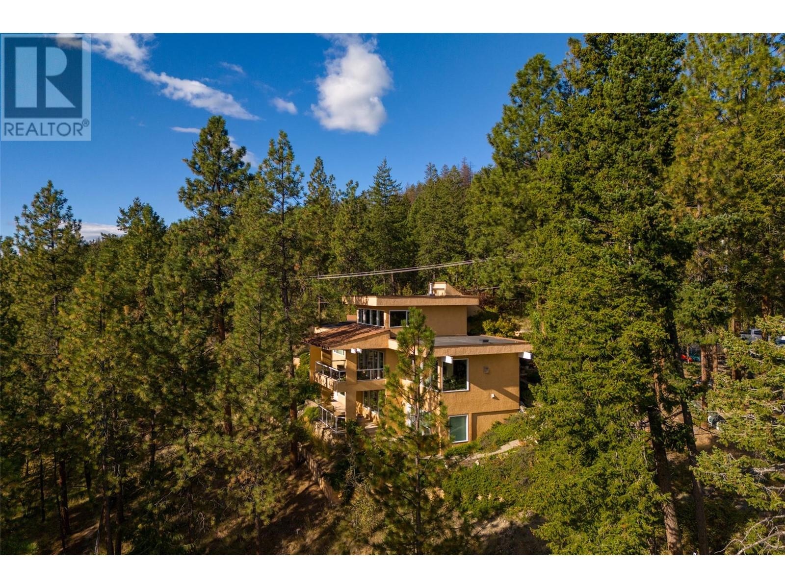 1642 West Kelowna Road, west kelowna, British Columbia V1Z3B7