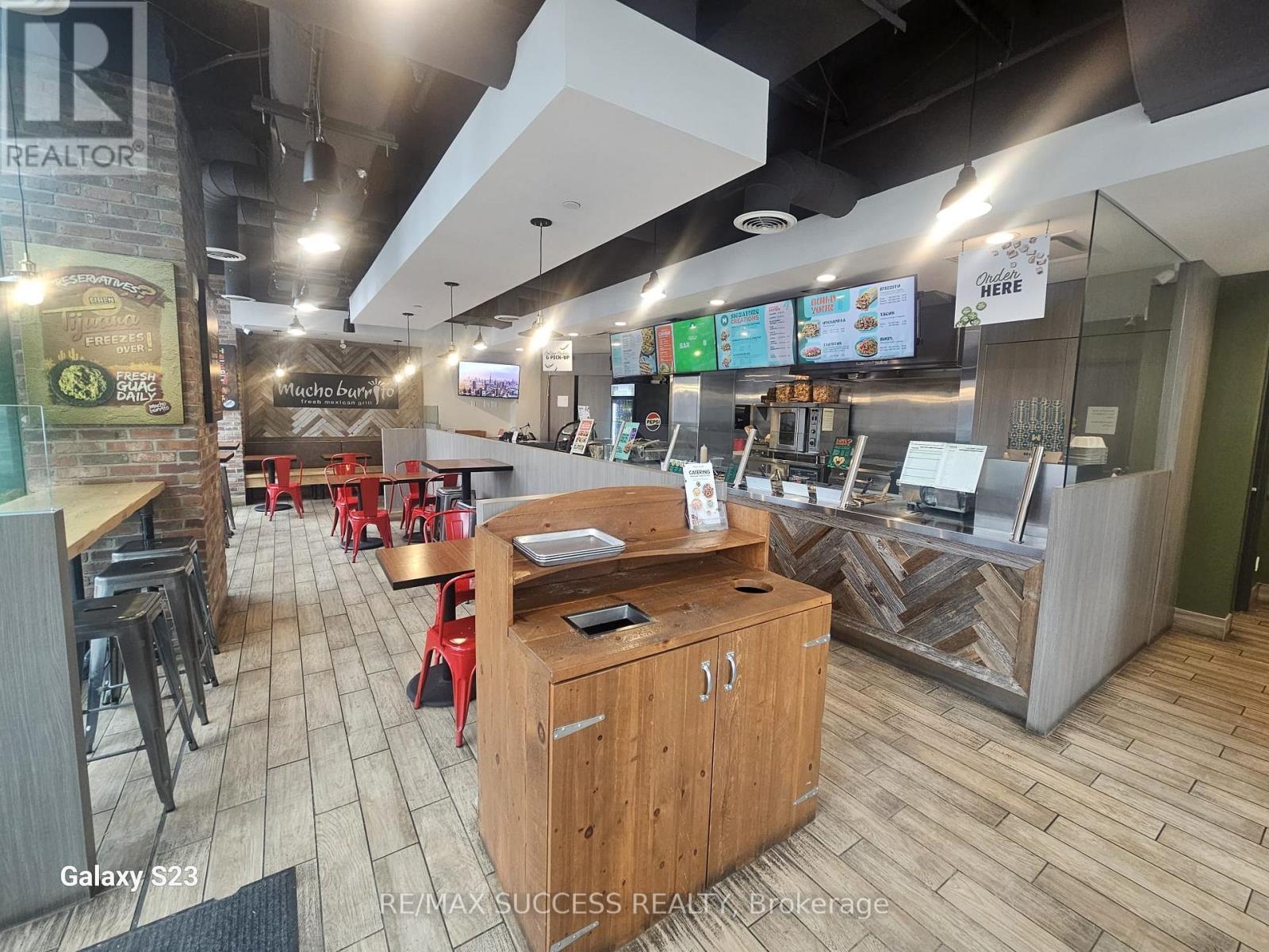 110 King Street E, Hamilton, Ontario  L8N 1A8 - Photo 12 - X12095752