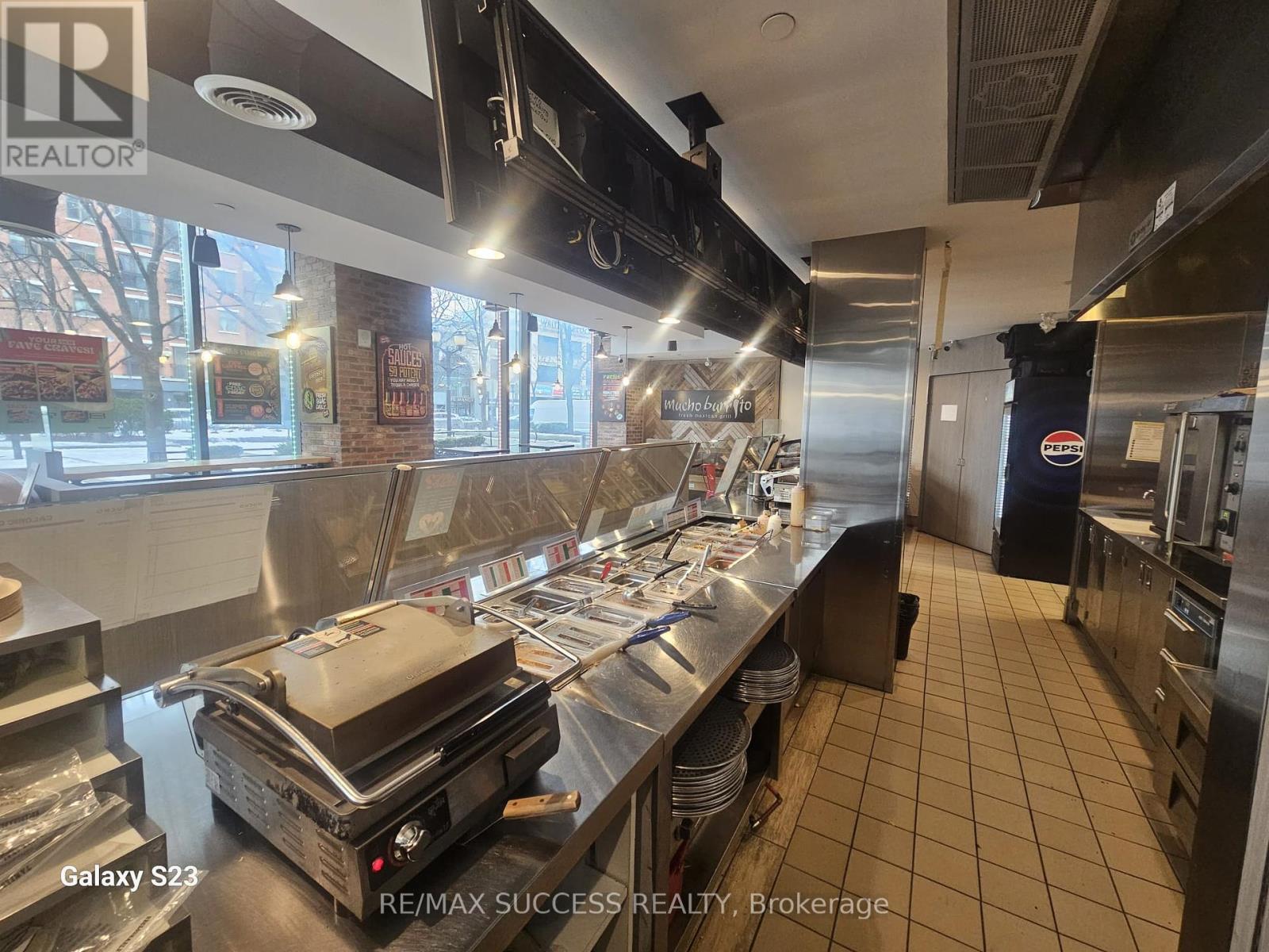 110 King Street E, Hamilton, Ontario  L8N 1A8 - Photo 5 - X12095752