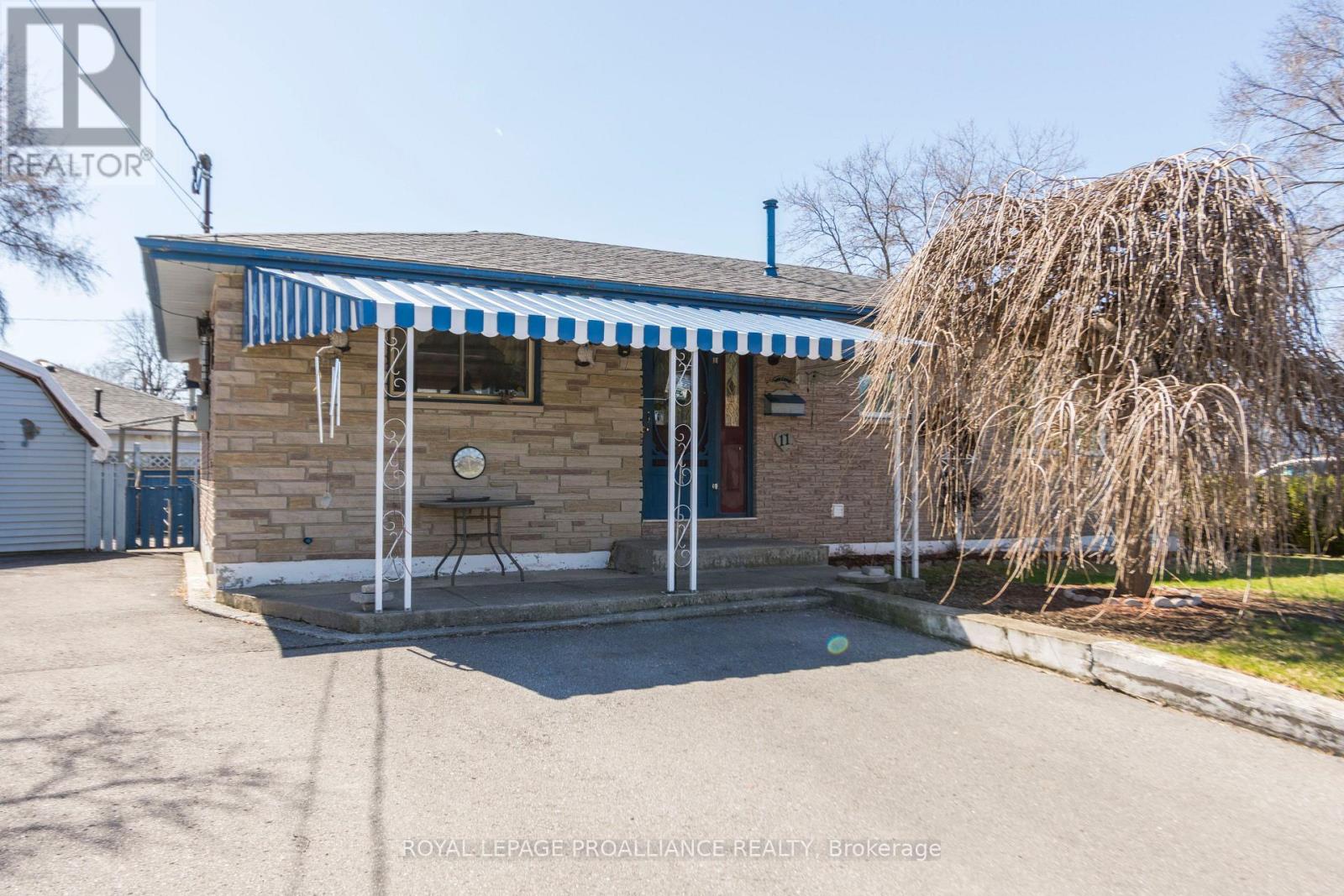 11 Mcfarland Drive, Belleville (Belleville Ward), Ontario  K8N 2X3 - Photo 1 - X12095979