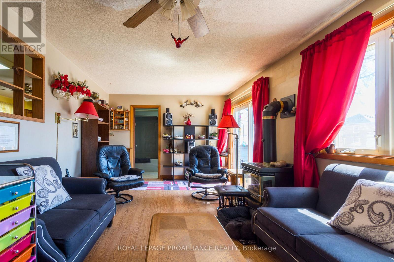 11 Mcfarland Drive, Belleville (Belleville Ward), Ontario  K8N 2X3 - Photo 11 - X12095979