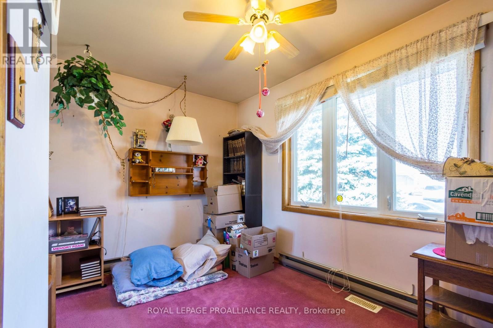 11 Mcfarland Drive, Belleville (Belleville Ward), Ontario  K8N 2X3 - Photo 14 - X12095979