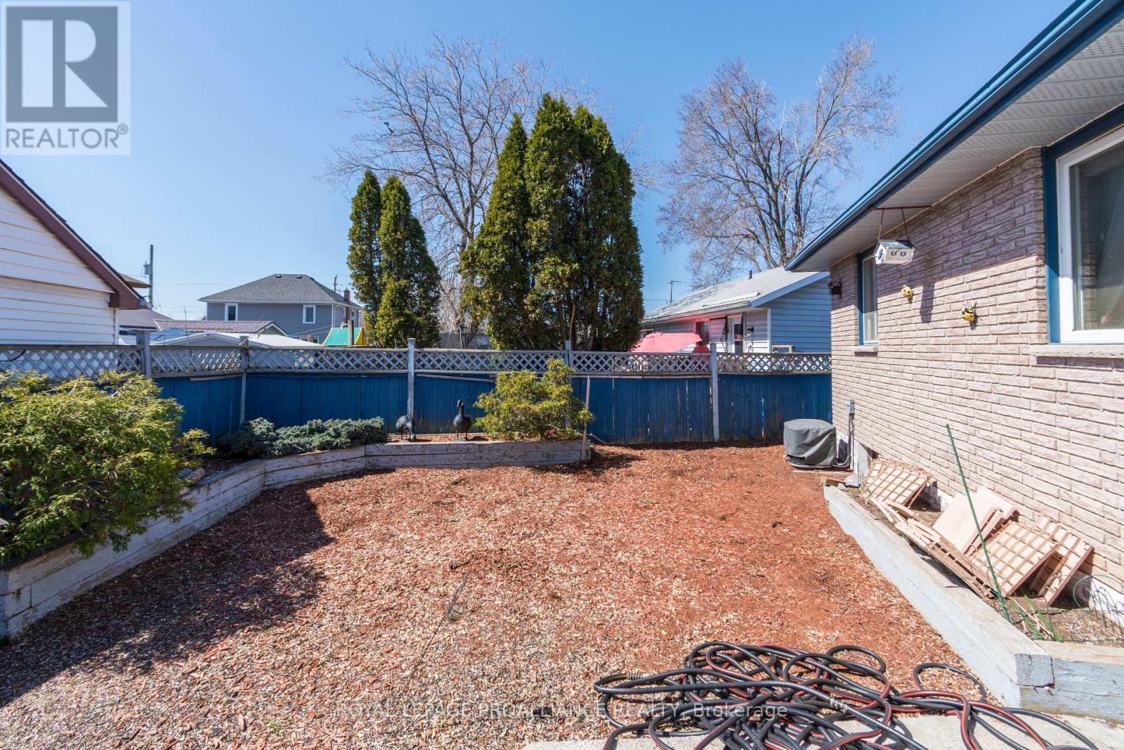 11 Mcfarland Drive, Belleville (Belleville Ward), Ontario  K8N 2X3 - Photo 20 - X12095979