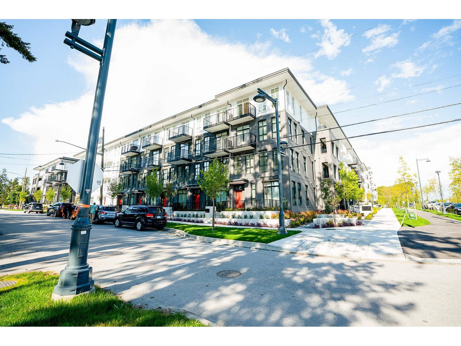 201 13929 105 Avenue, Surrey, British Columbia  V3T 2B6 - Photo 3 - R2991821