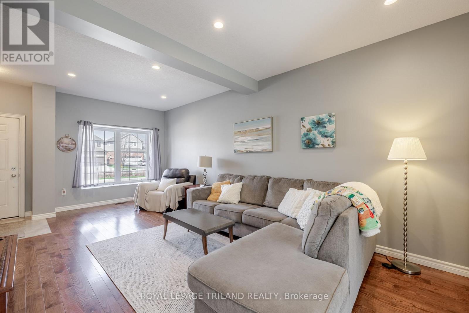 Property at 222 - 3320 MEADOWGATE BOULEVARD image 5