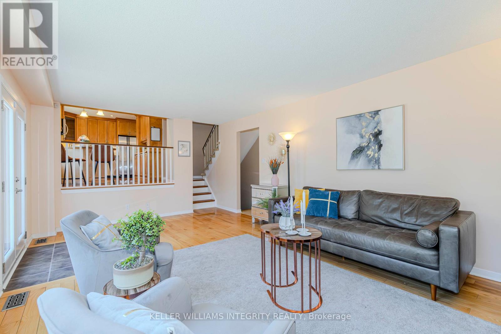 6 Beaufort Drive, Ottawa, Ontario  K2L 1Z4 - Photo 8 - X12091845