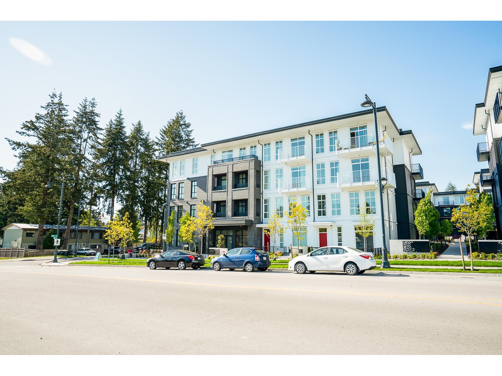 201 13929 105 Avenue, Surrey, British Columbia  V3T 2B6 - Photo 2 - R2991821