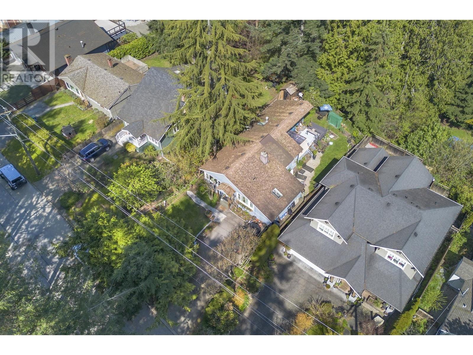 1232 W 21st Street, North Vancouver, British Columbia  V7P 2C9 - Photo 37 - R2992283