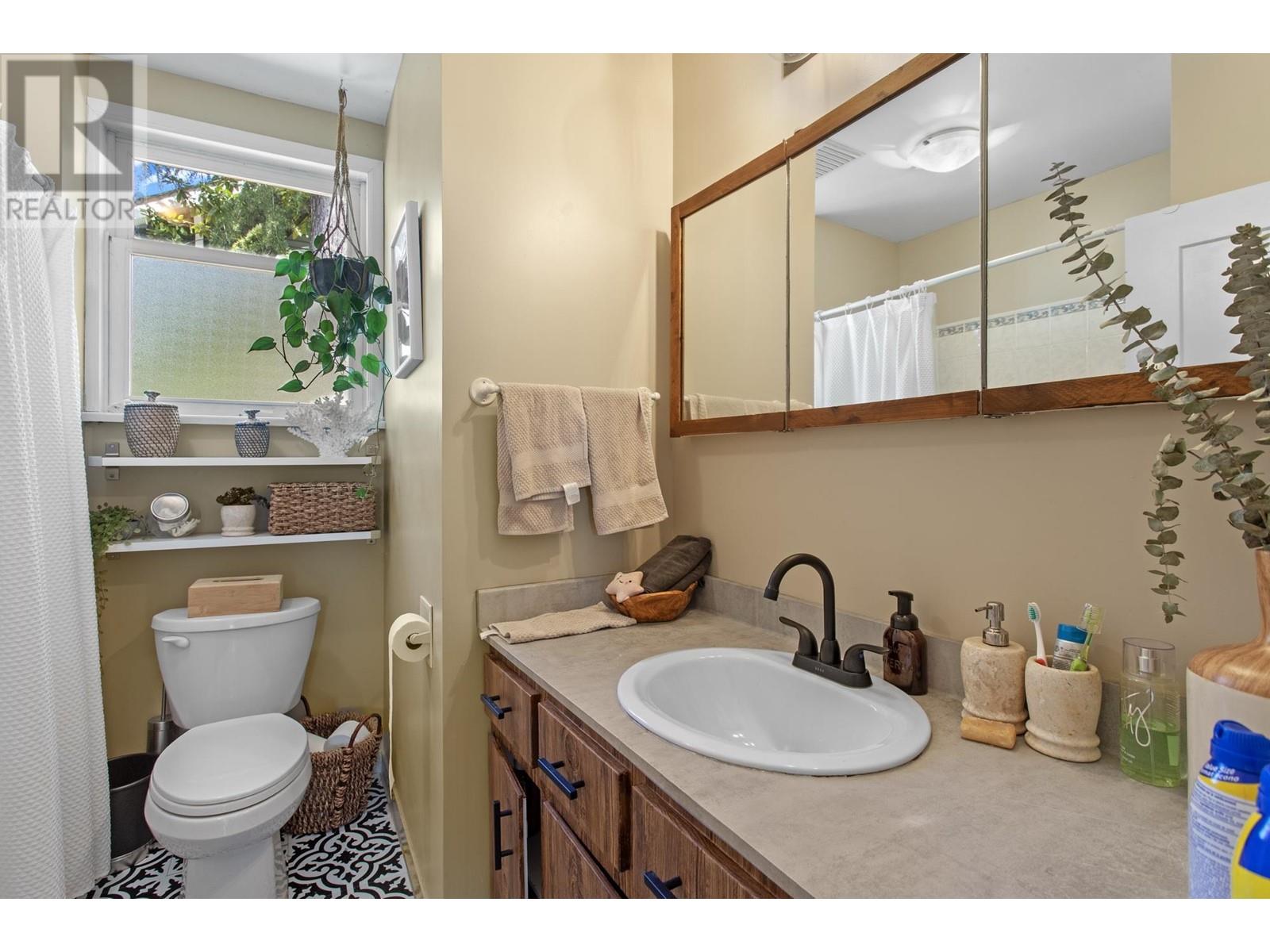 1232 W 21st Street, North Vancouver, British Columbia  V7P 2C9 - Photo 7 - R2992283