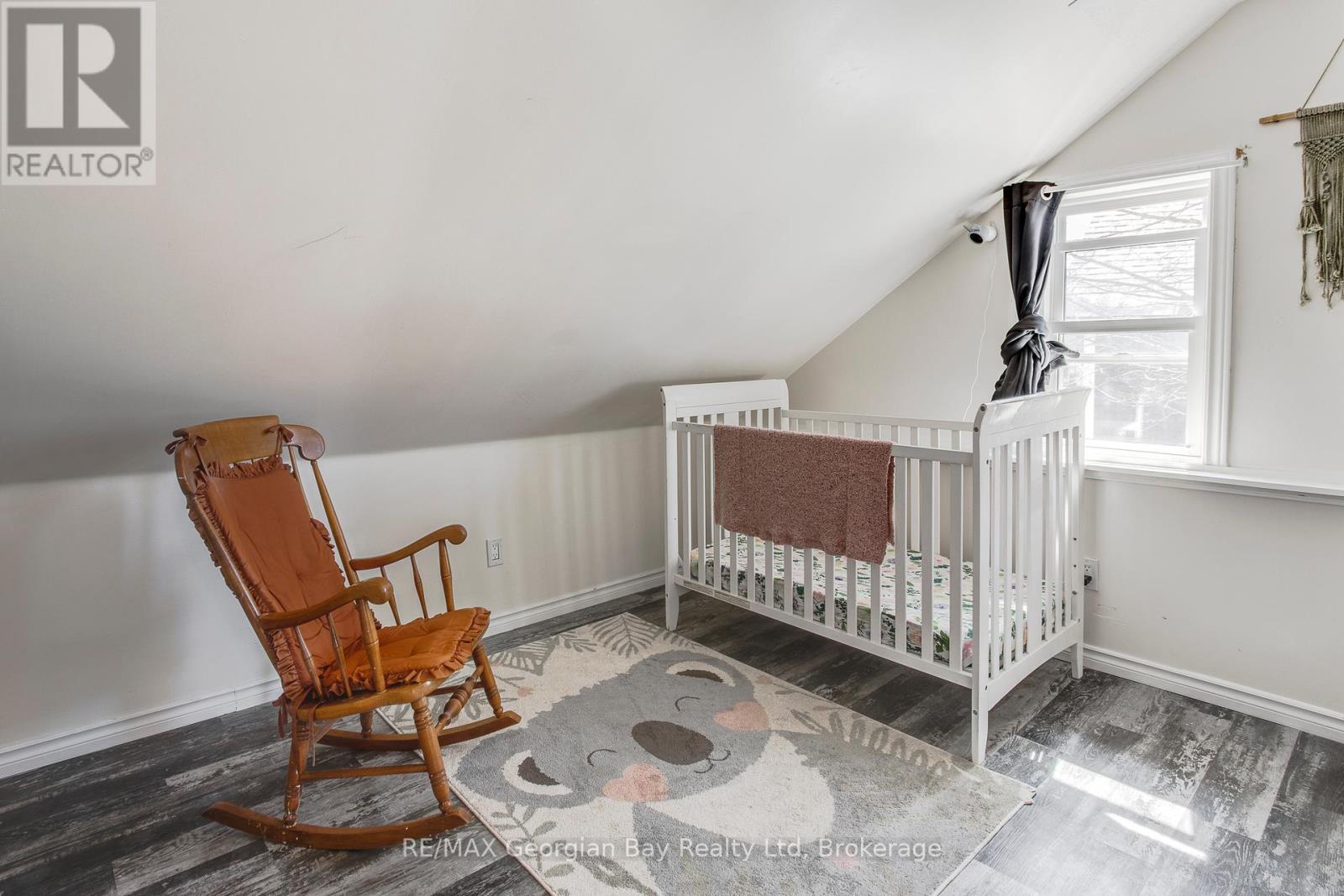52 Peel Street, Penetanguishene, Ontario  L9M 1C4 - Photo 16 - S12096060
