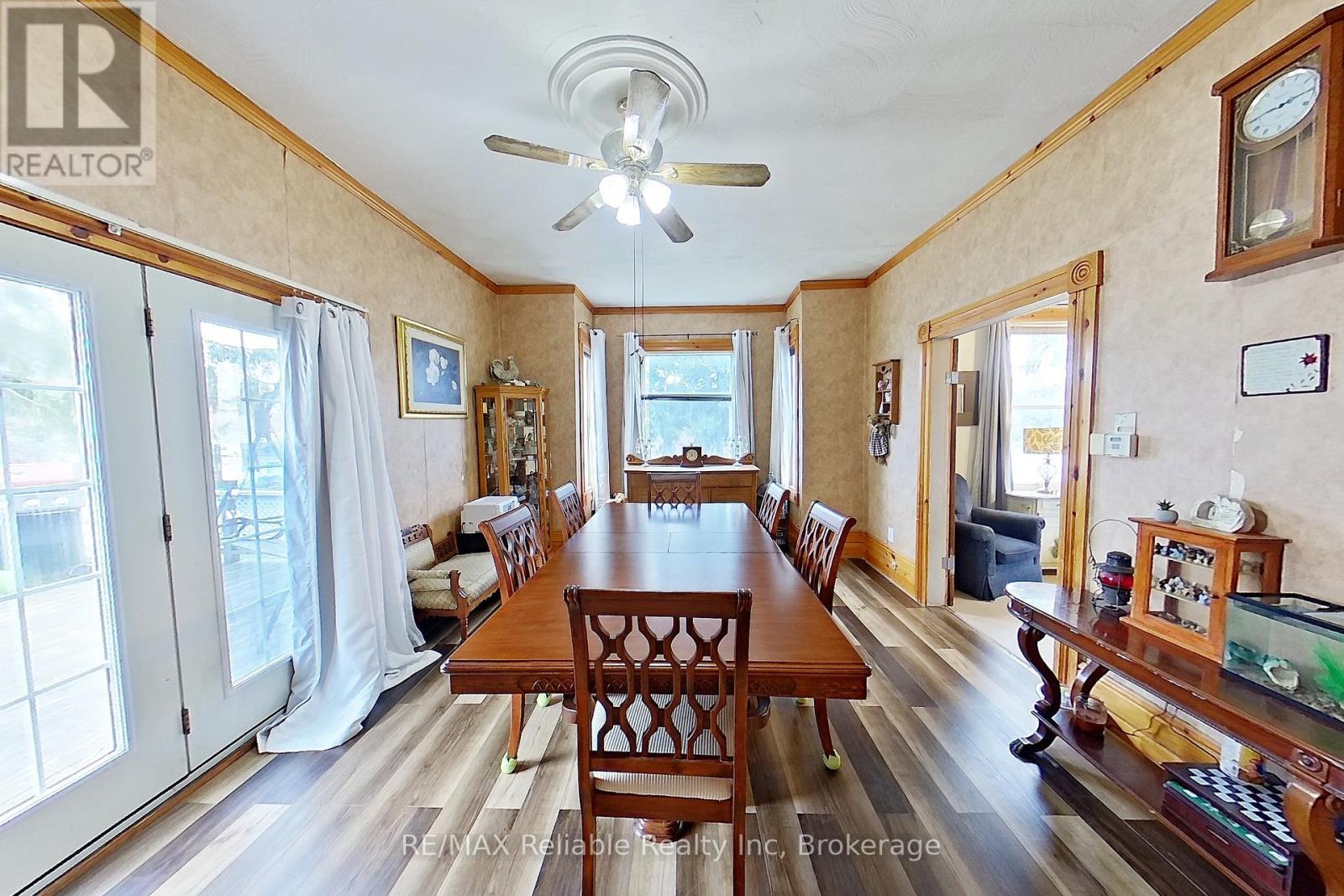 40323 Huron Road, Central Huron, Ontario  N0M 1L0 - Photo 14 - X12095999