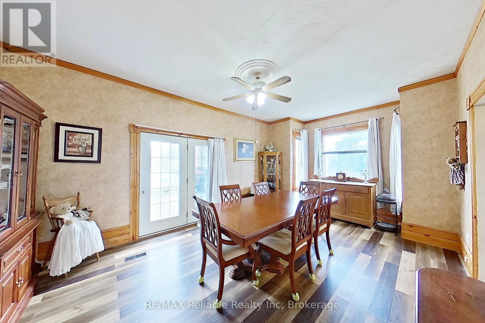 40323 Huron Road, Central Huron, Ontario  N0M 1L0 - Photo 15 - X12095999