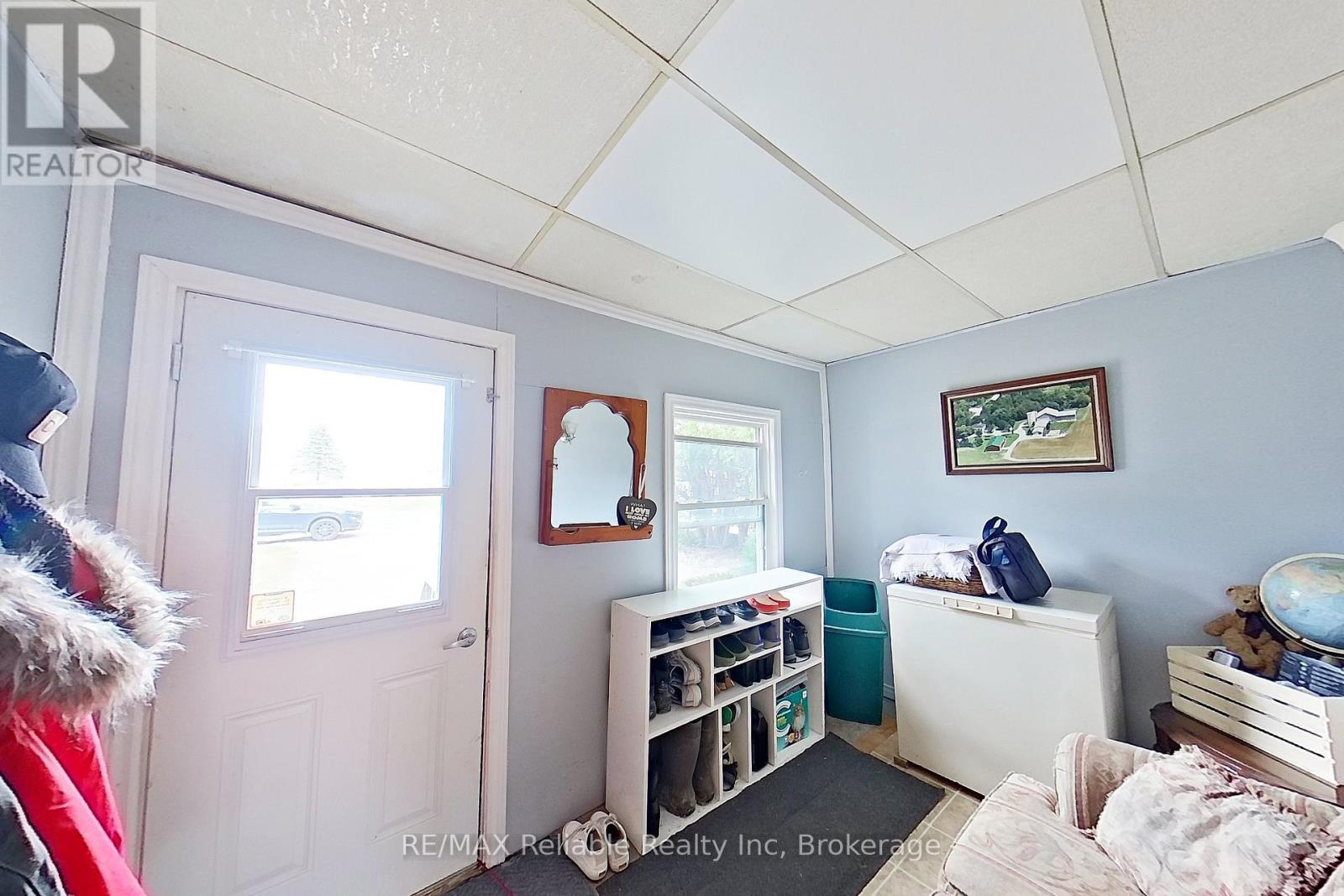 40323 Huron Road, Central Huron, Ontario  N0M 1L0 - Photo 26 - X12095999