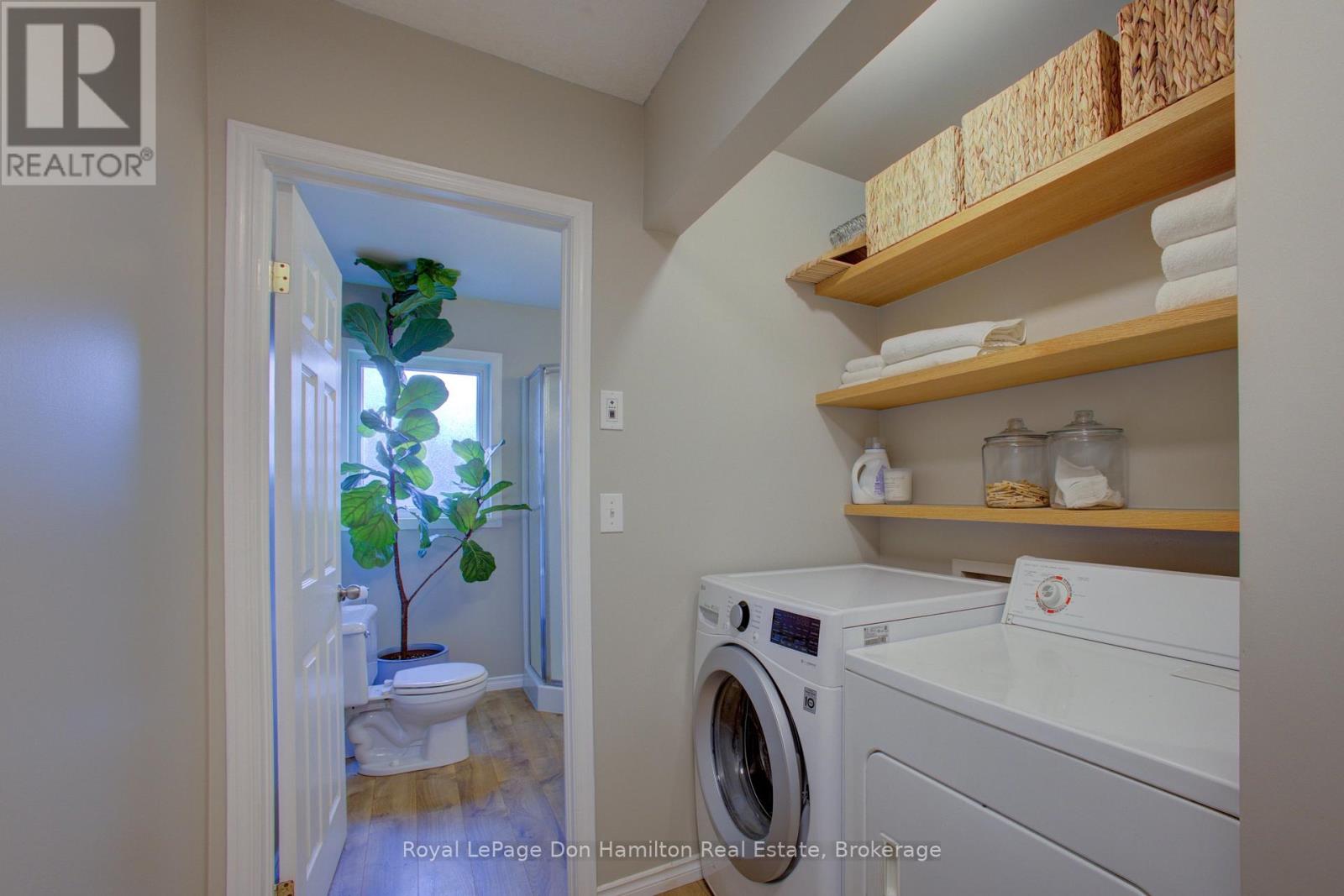 139 Queen Street E, North Perth, Ontario  N4W 3V1 - Photo 22 - X12096008